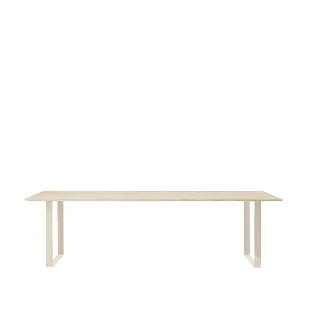 Muuto 70/70 matbord 255x108 cm Oak veener-Plywood-Sand
