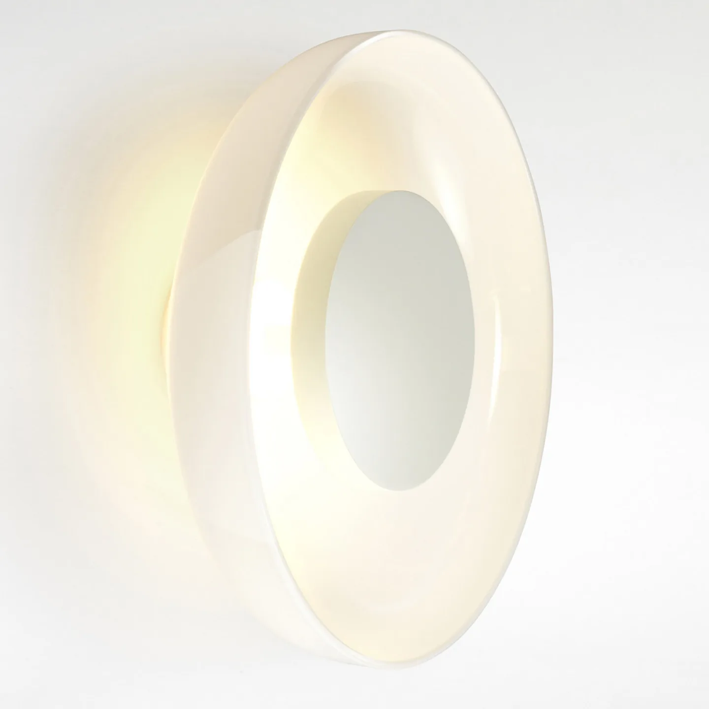 Aura LED-vägglampa, Ø 25 cm, opal - MARSET Aura Plus - Vardagsrum - Design - Glas - Rund