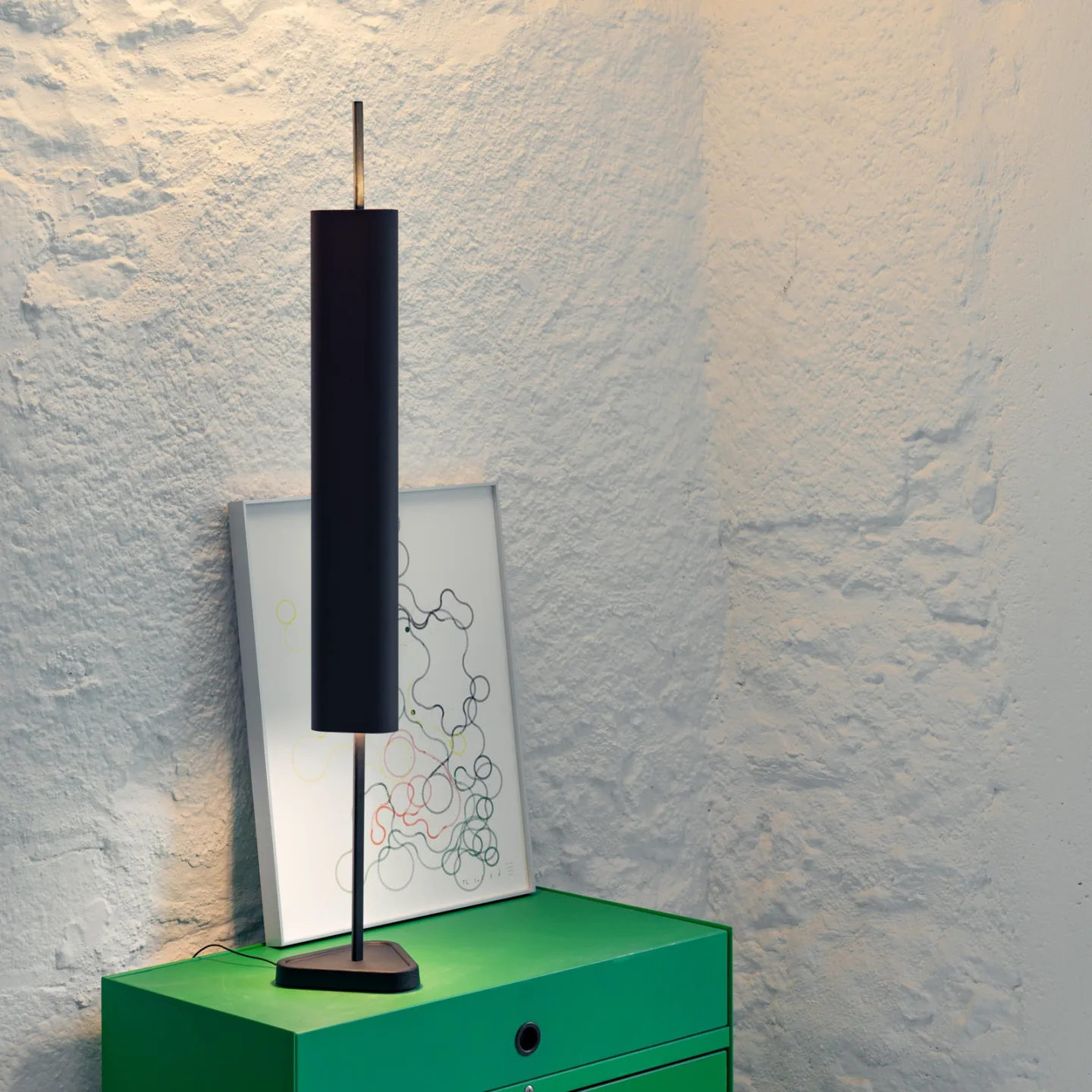 Emi bordslampa Deep Blue - FLOS - Vardagsrum - Design - Aluminium - Knippe