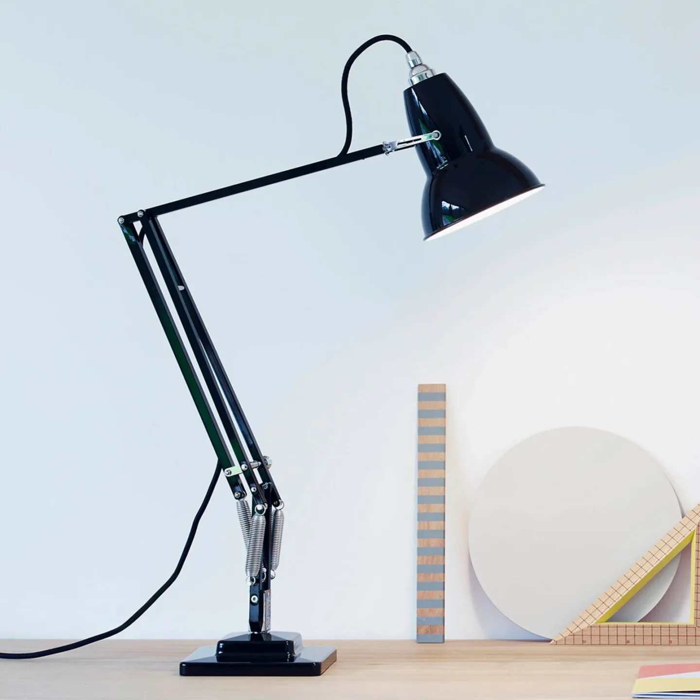 Original 1227 Skrivebordslampe Jet Black - Anglepoise - Arbeidsrom / kontor - Industriell - Metall - Med en lyskilde