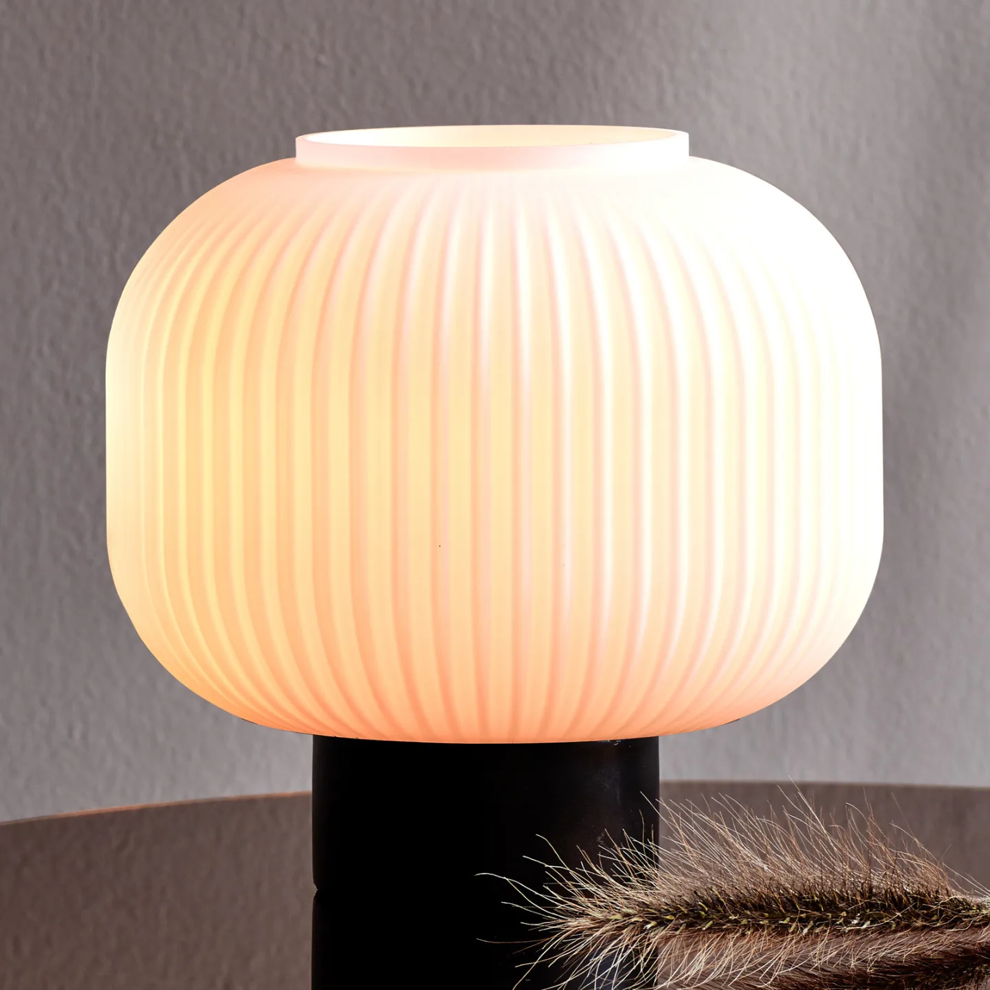 Milford Tischleuchte Metal/Opal - Nordlux - Wohnzimmer - Skandinavisch - Glas - Mit Schirm
