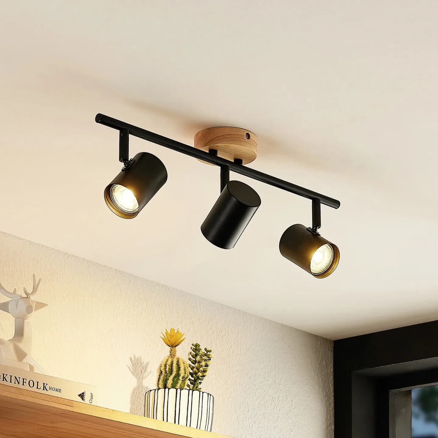 Xiomara 3 Deckenleuchte Black/Light Wood - Lindby - Wohnzimmer - Modern - Metall - Mehrflammig