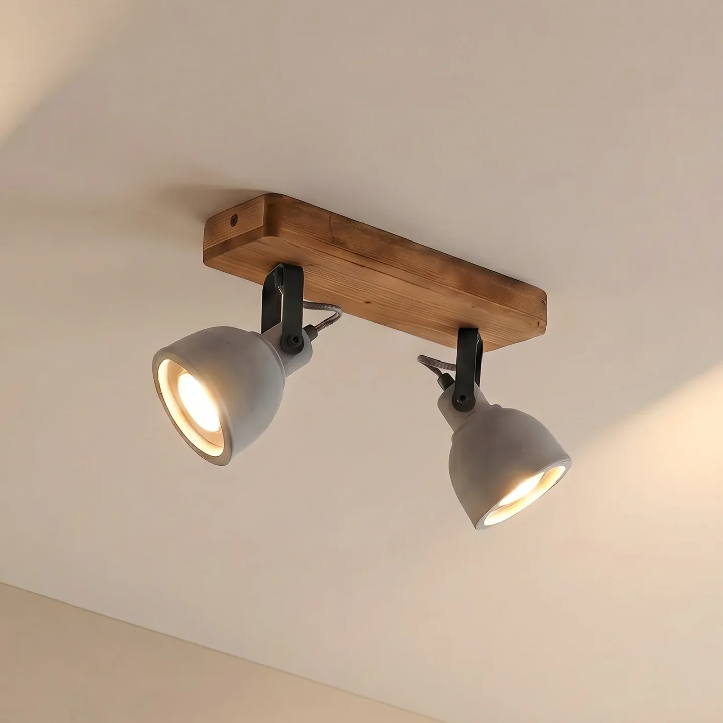 Mirka 2 Deckenleuchte Grey/Dark Wood - Lindby Mitis - Wohnzimmer - Industrielles Design - Beton - Mehrflammig