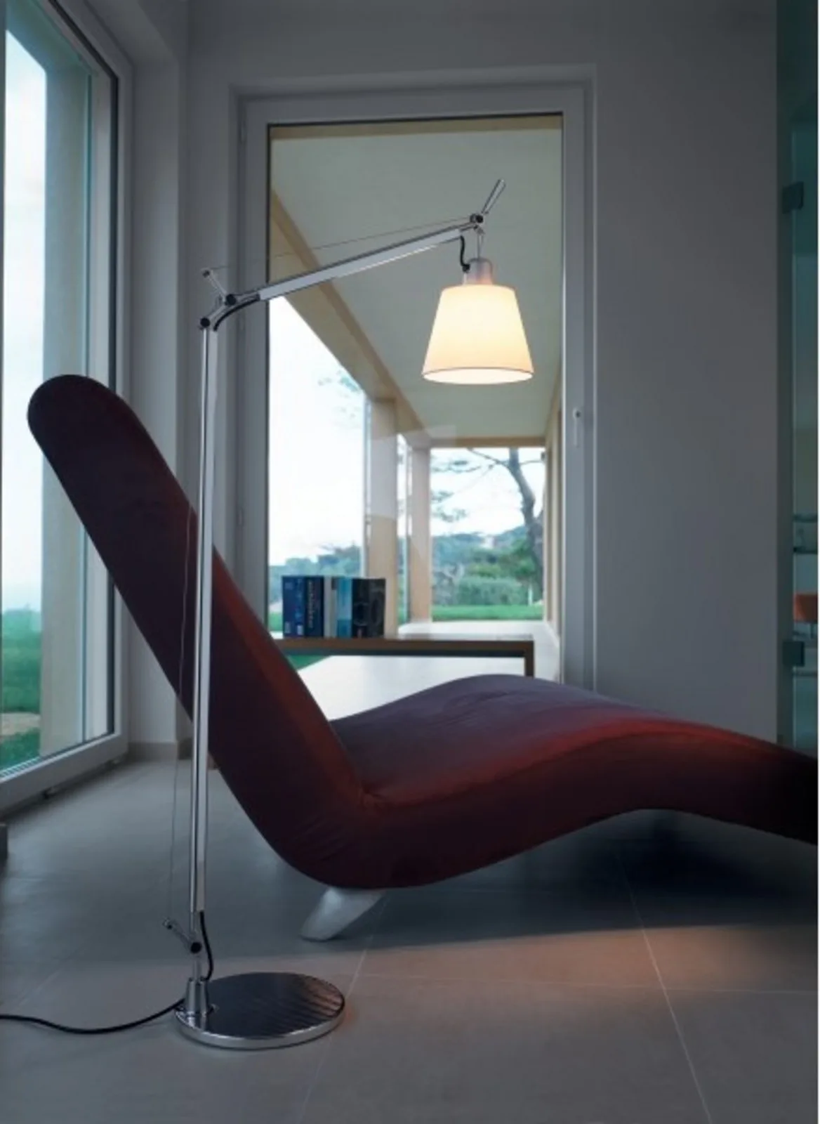 Tolomeo Basculante Lettura Stehleuchte Satin - Artemide - Wohnzimmer - Aluminium