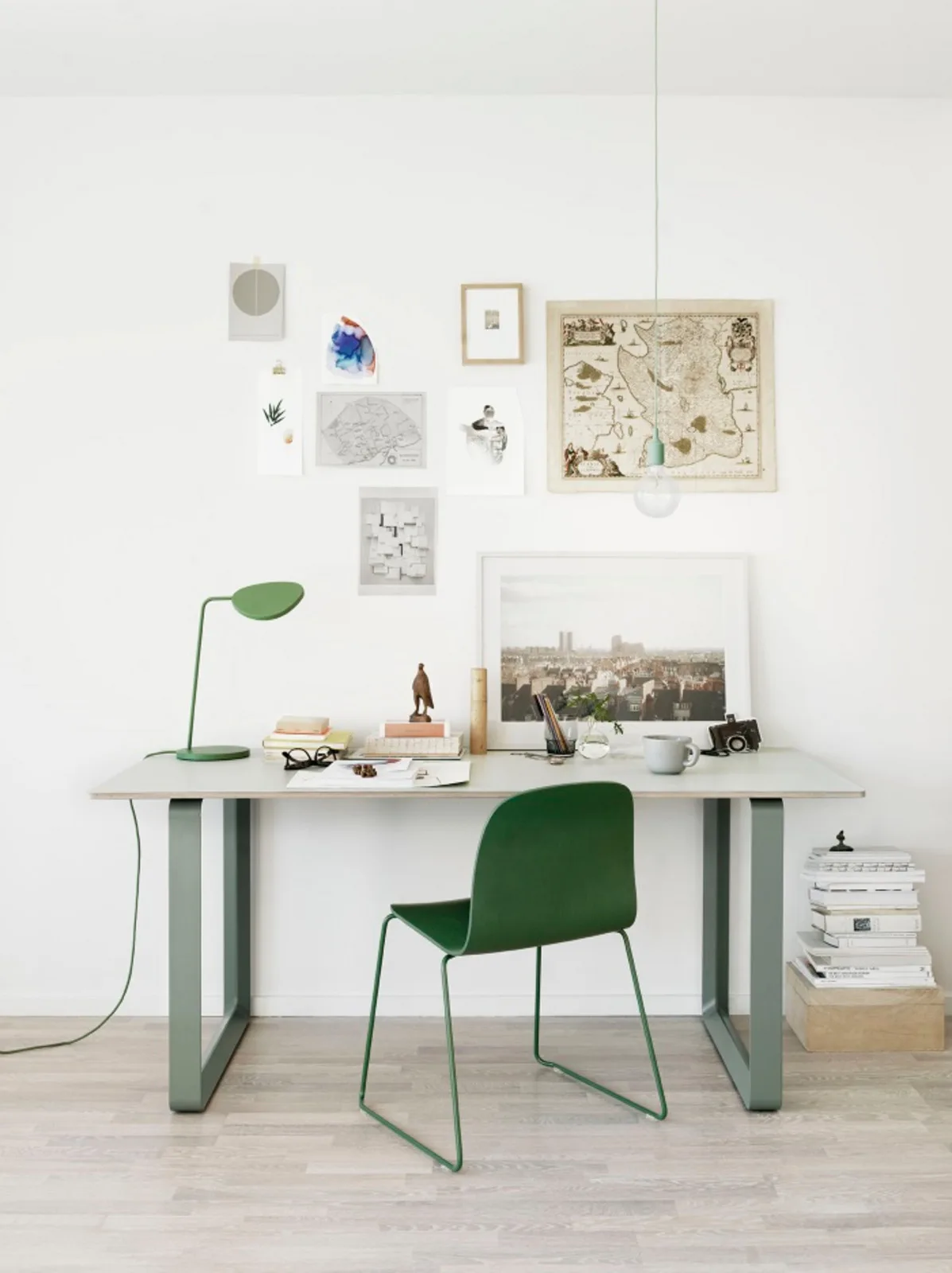 Leaf Bordlampe Grey - Muuto - Stue - Aluminium