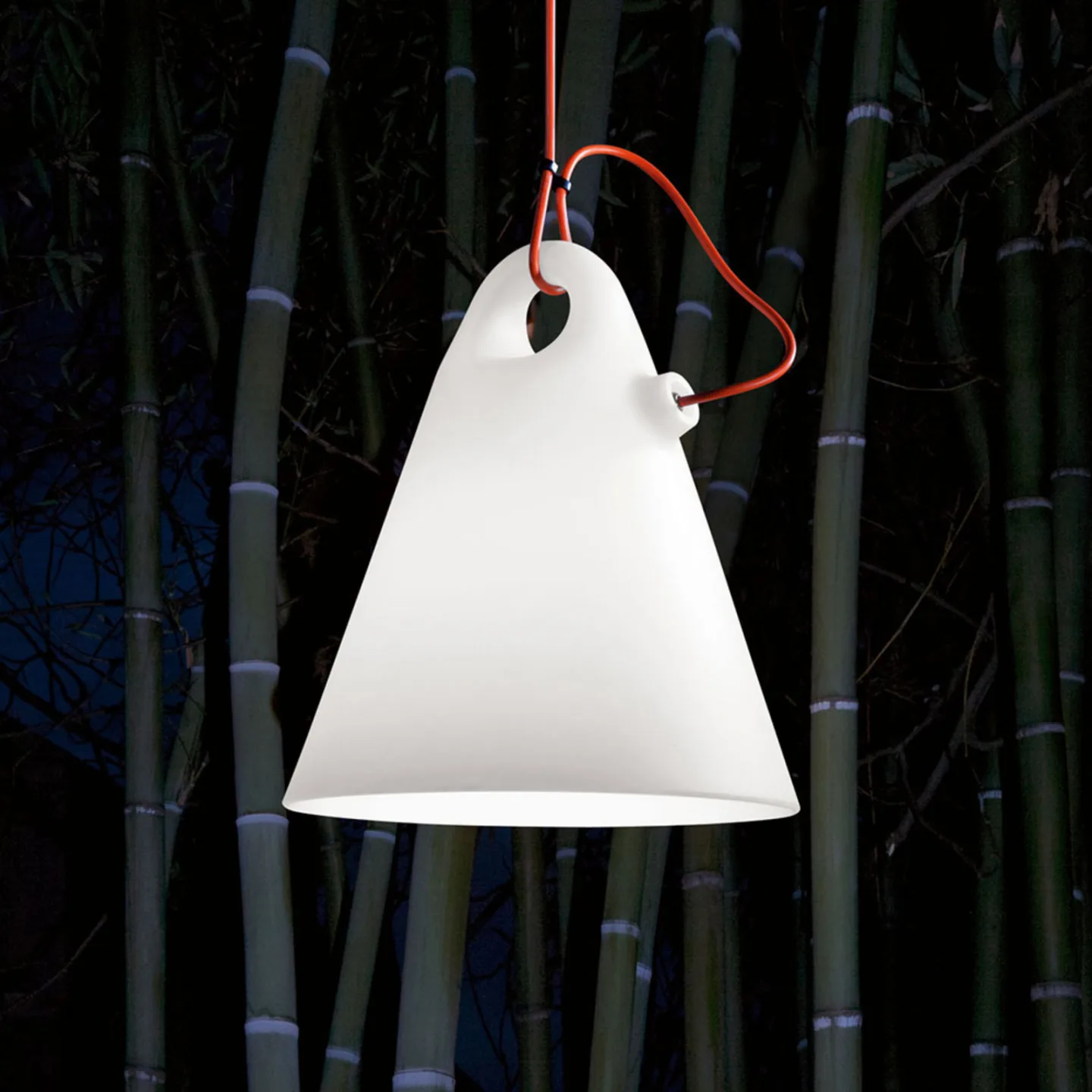 Trilly udendørs hængelampe, stik, Ø 27 cm - Martinelli Luce - Terrasse - Design - Plastik - Med én lyskilde