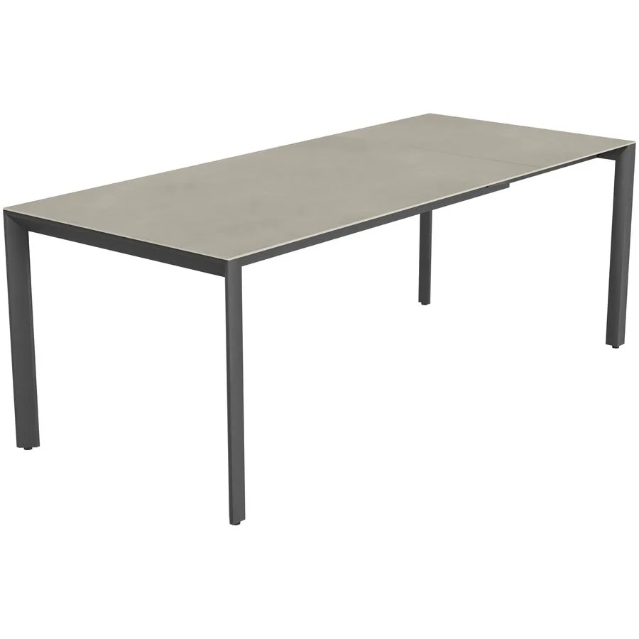 Gartentisch ausziehbar Tropea Keramik Grigio 140x90 cm - Farbe: Schwarz matt / Grigio - Material: Keramik/Stahl pulverbeschichtet - Möbel