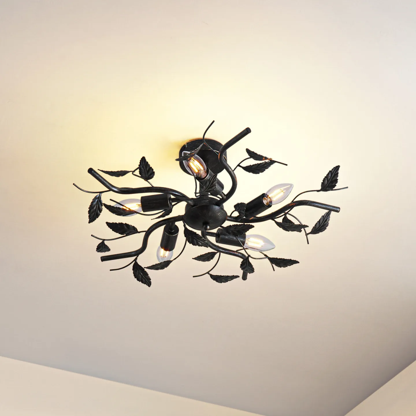 Yos Deckenleuchte, 58 cm, 5-flammig, schwarz-gold, E14 - Lindby - Schlafzimmer - Florentiner - Metall - Rund