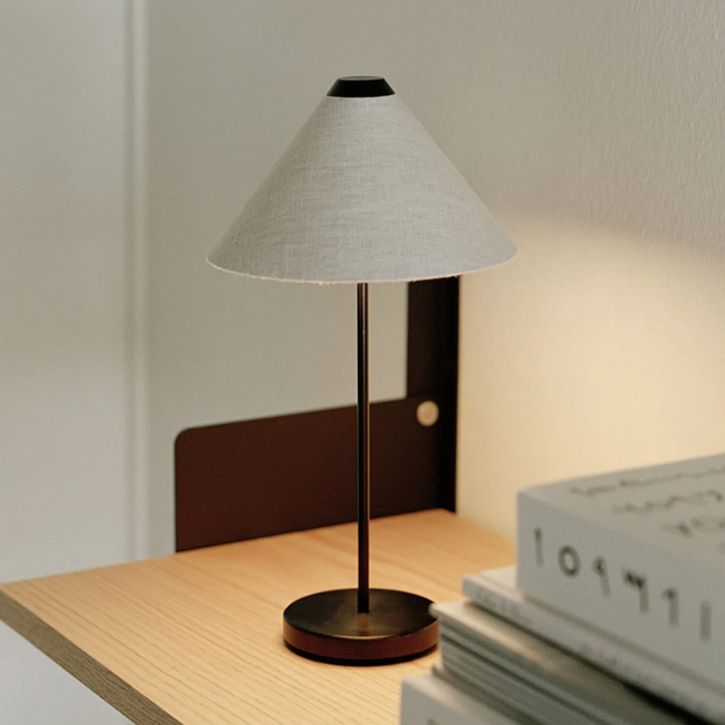 Brolly Portable Bordlampe Linen - New Works - Terrasse - Design - Stof / tekstil - Med skærm