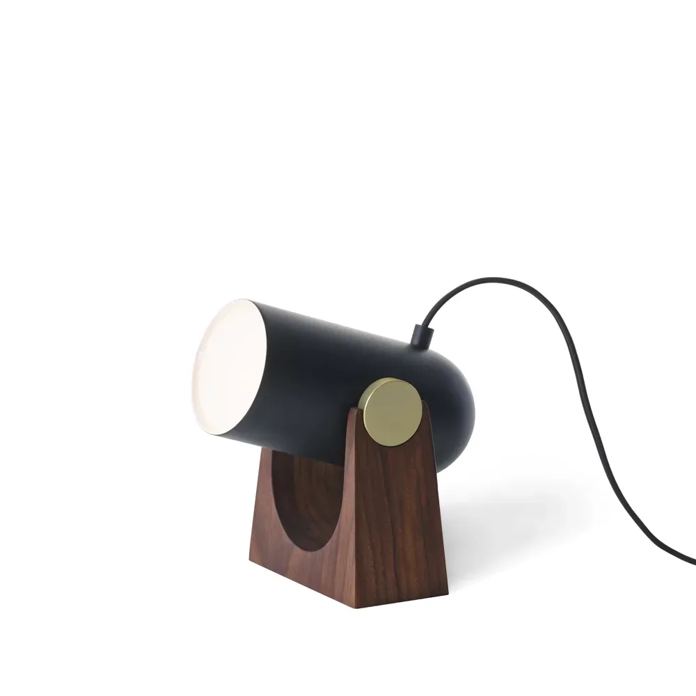 Le Klint Carronade bordslampa Svart/valnöt-aluminium/mässing