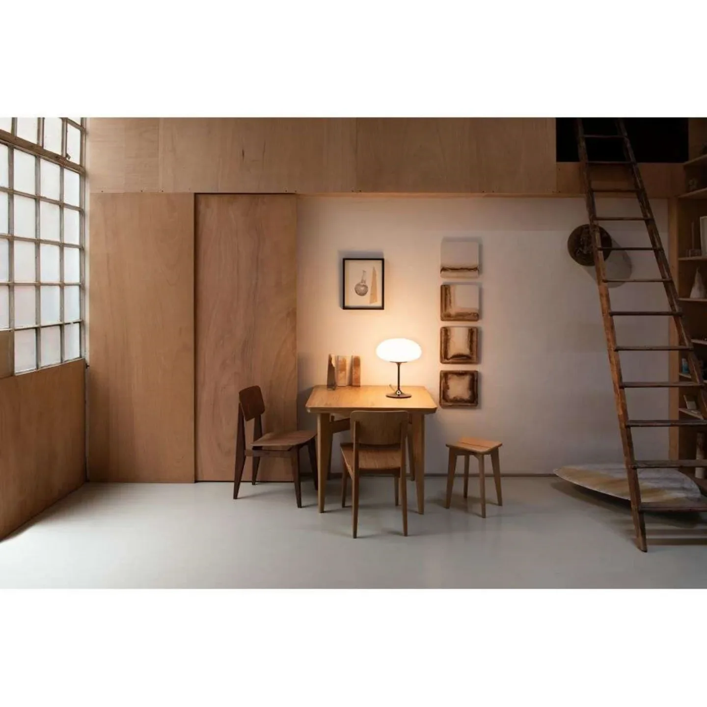 Stemlite Tischleuchte H70 Dimmable Pebble Grey - GUBI - Wohnzimmer - Metall