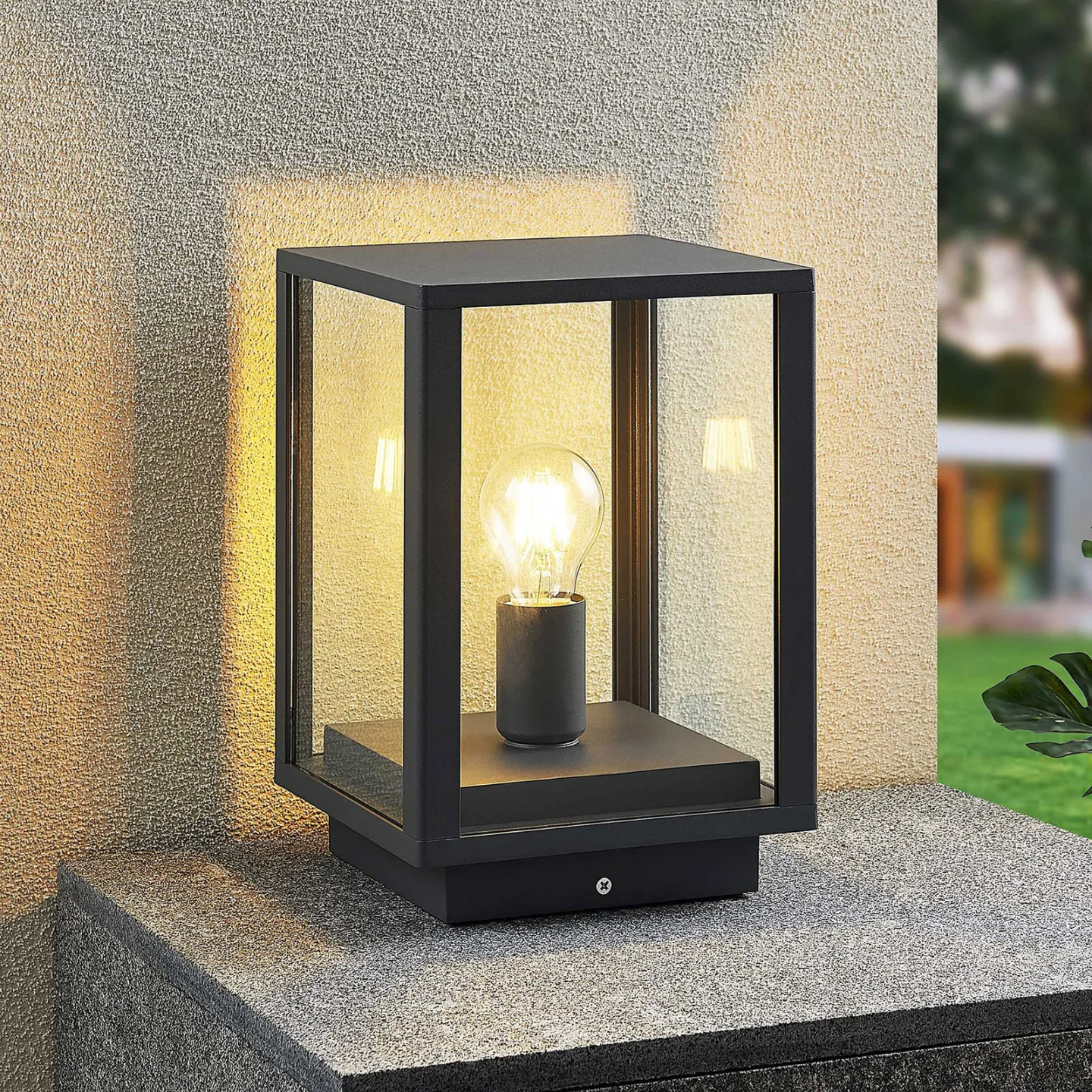 Giavanna Gartenleuchte H29 Dark Grey - Lindby - Terrasse - Modern - Glas - Einflammig