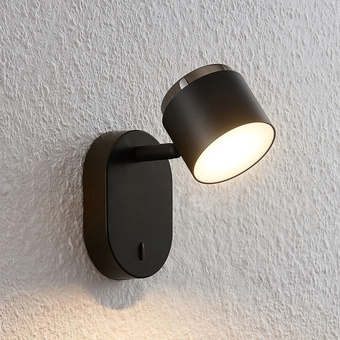 Marrie LED Væglampe Black - Lindby - Stue - Moderne - Metal - Med én lyskilde