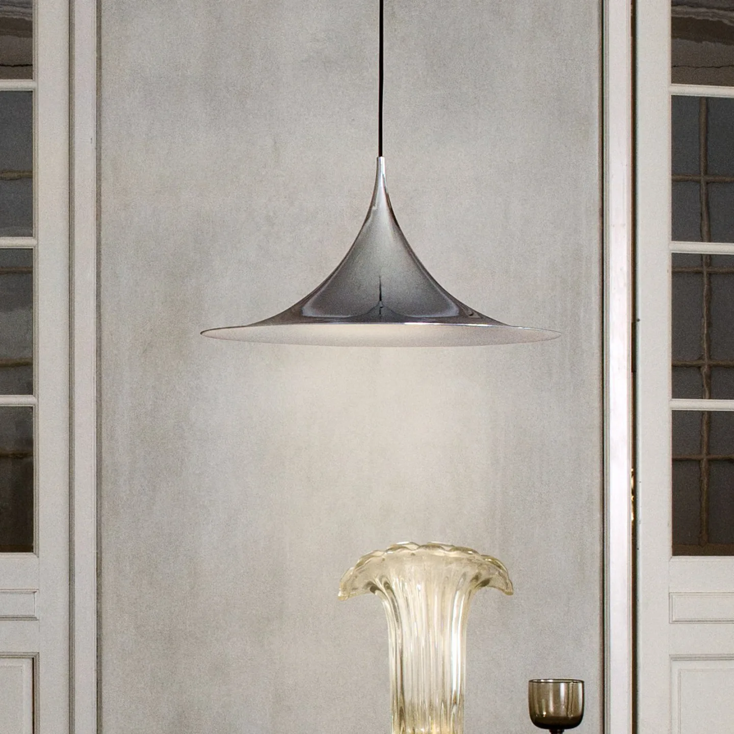 GUBI Semi Pendelleuchte Ø 60cm Chrome