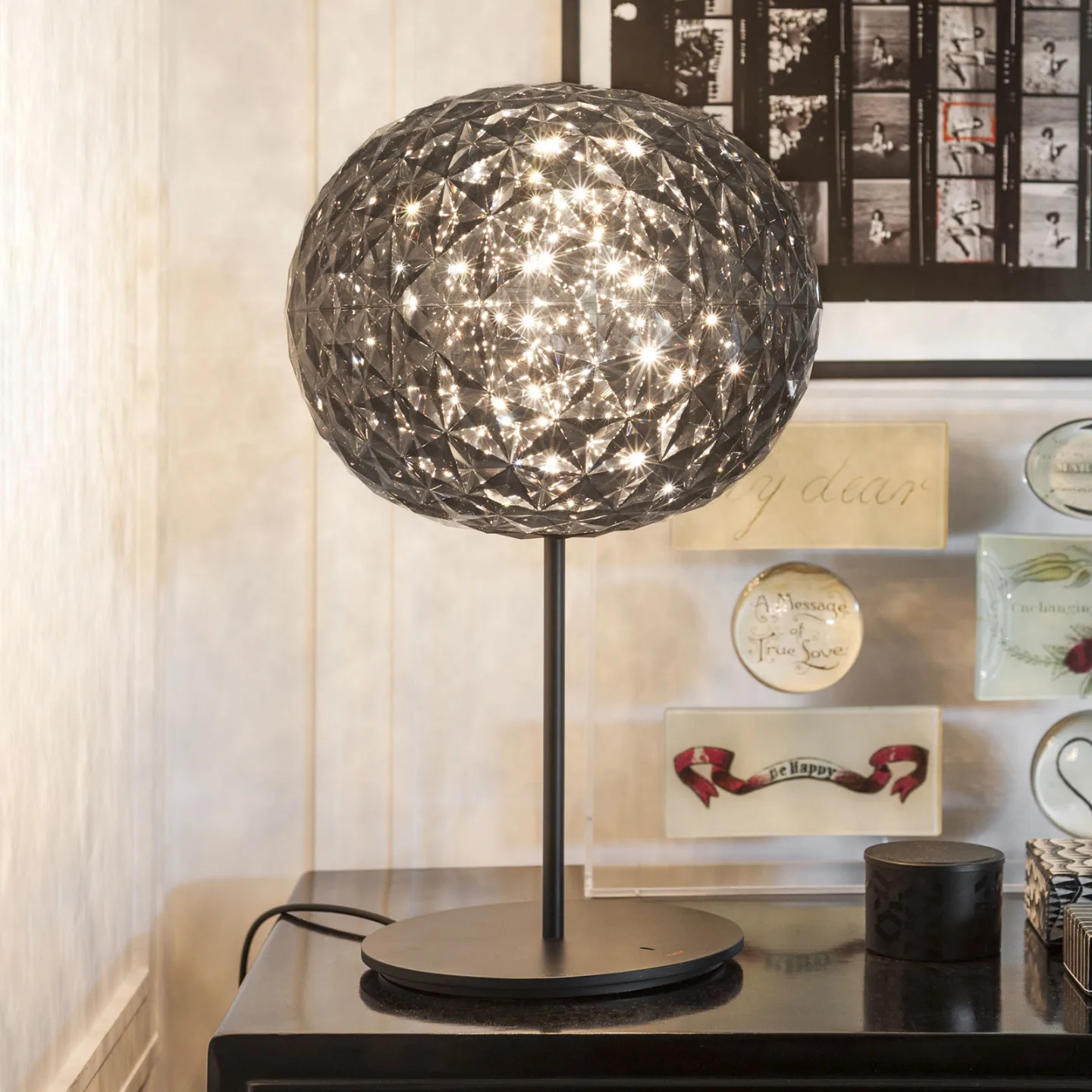 Planet Tischleuchte Large Smoke - Kartell - Wohnzimmer - Design - Kunststoff