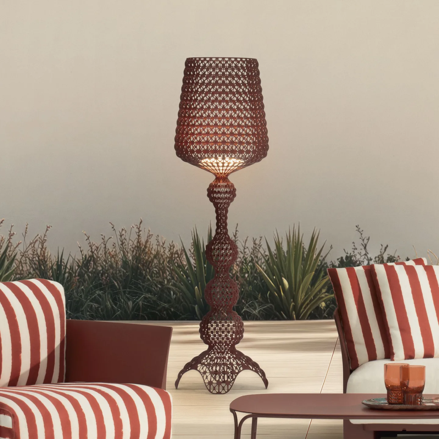 LED-Außenstehlampe Kabuki, rot, IP44, dimmbar - Kartell - Design - Kunststoff - Einflammig
