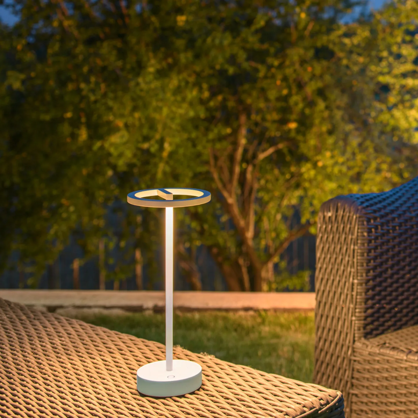 Vinolina One Portable Tischleuchte IP54 White - SLV - Terrasse - Modern - Aluminium - Einflammig