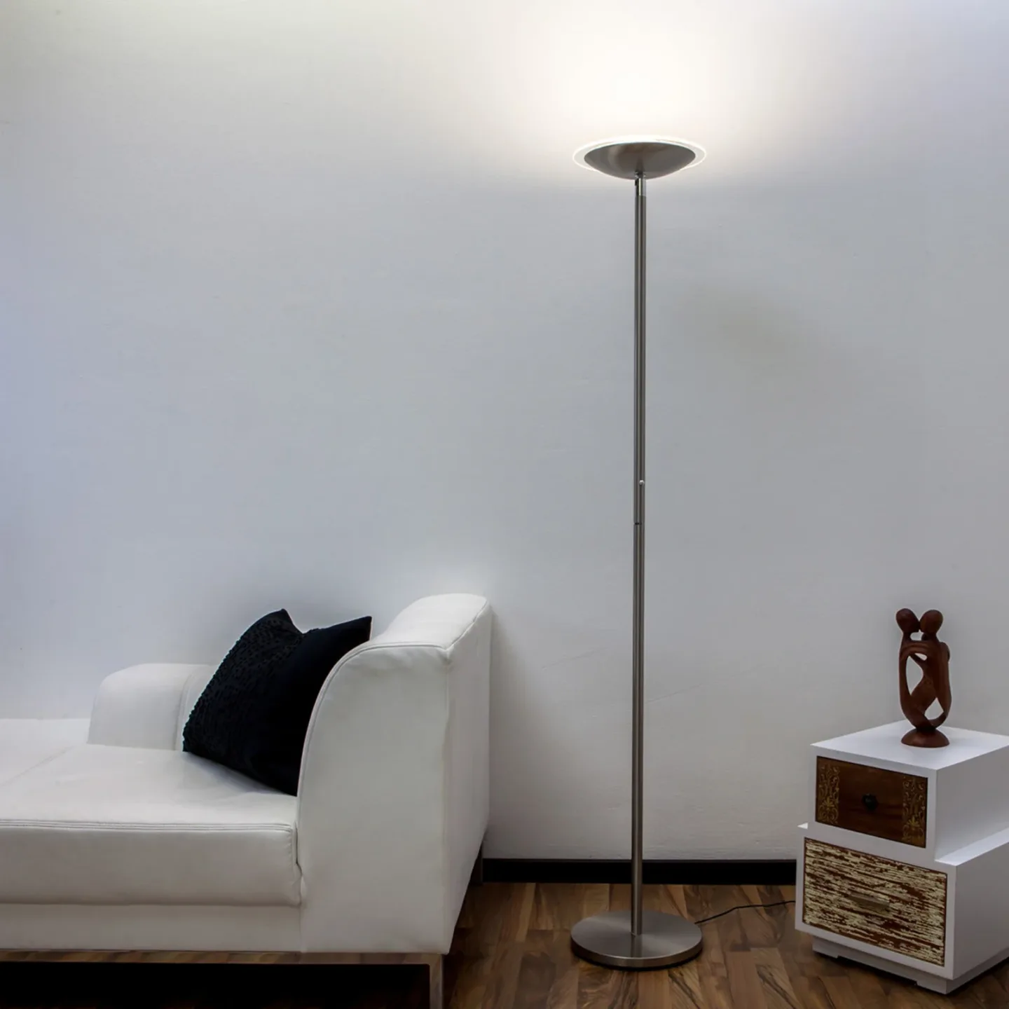 Malea LED-gulvlampe, matt nikkel – Lindby - Stue - Moderne - Metall - Med en lyskilde