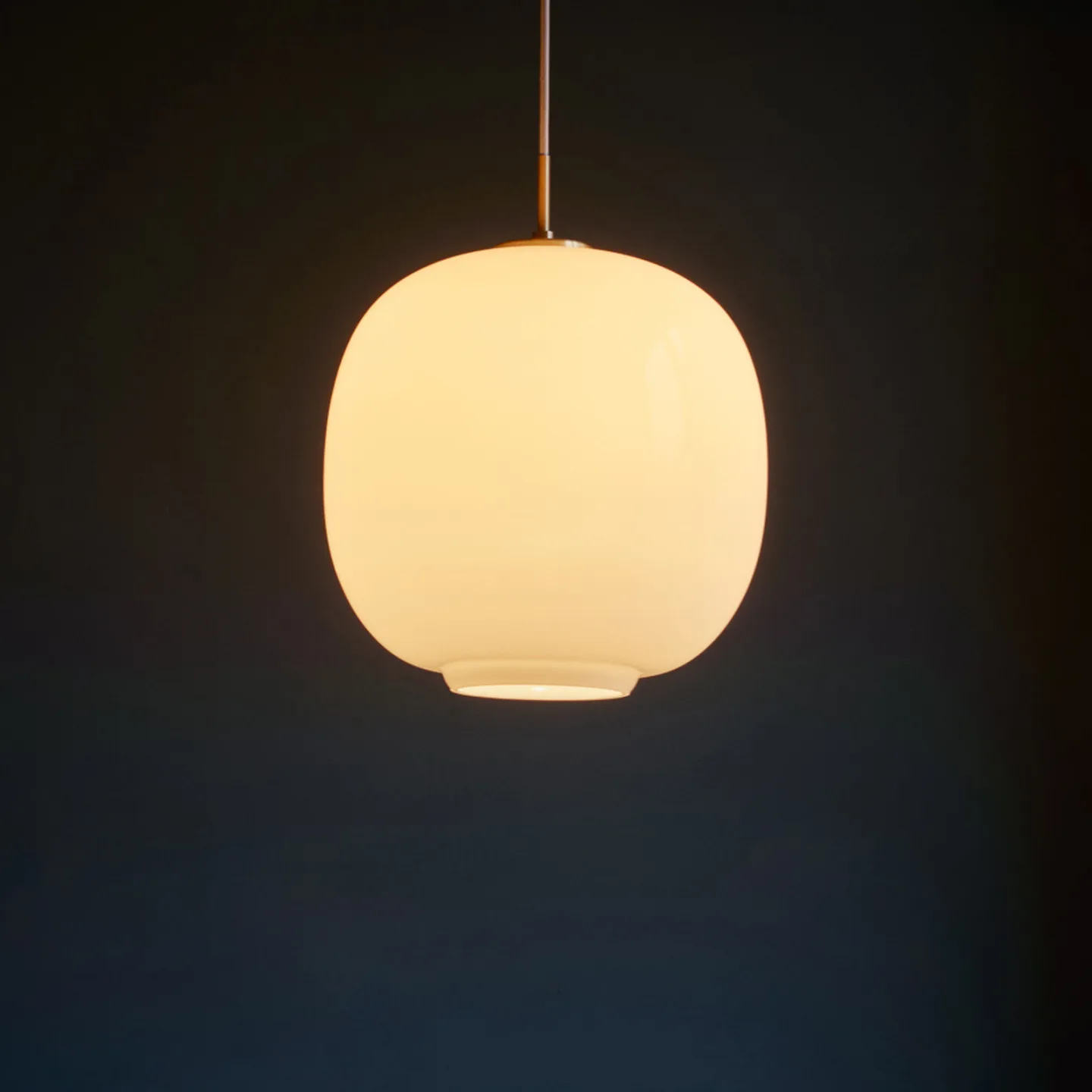 VL45 Radiohus hængelampe, Ø 17,5 cm, hvid - Louis Poulsen - Stue - Design - Glas - Med én lyskilde