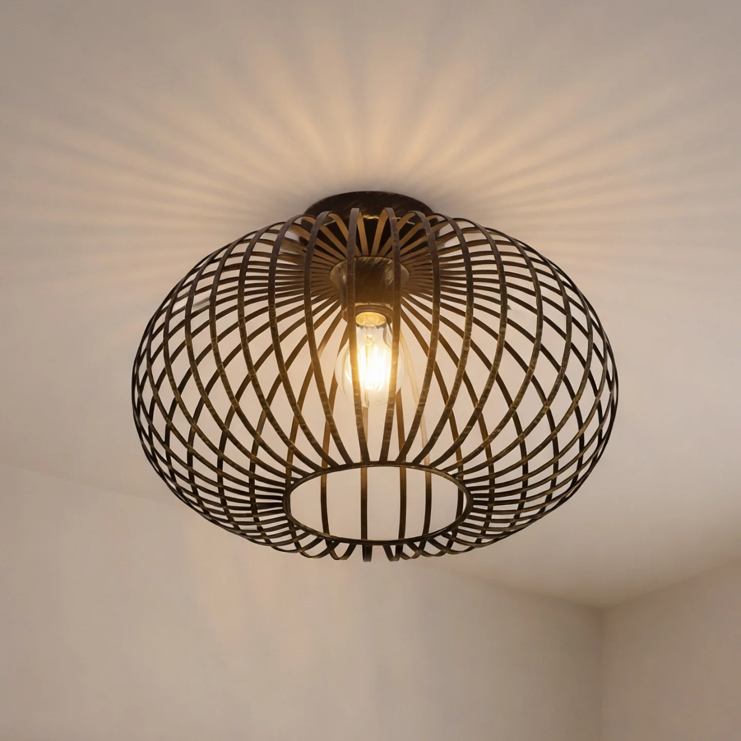 Rosalea Deckenleuchte Black/Brass - Lindby - Wohnzimmer - Modern - Metall - Mit Abstand
