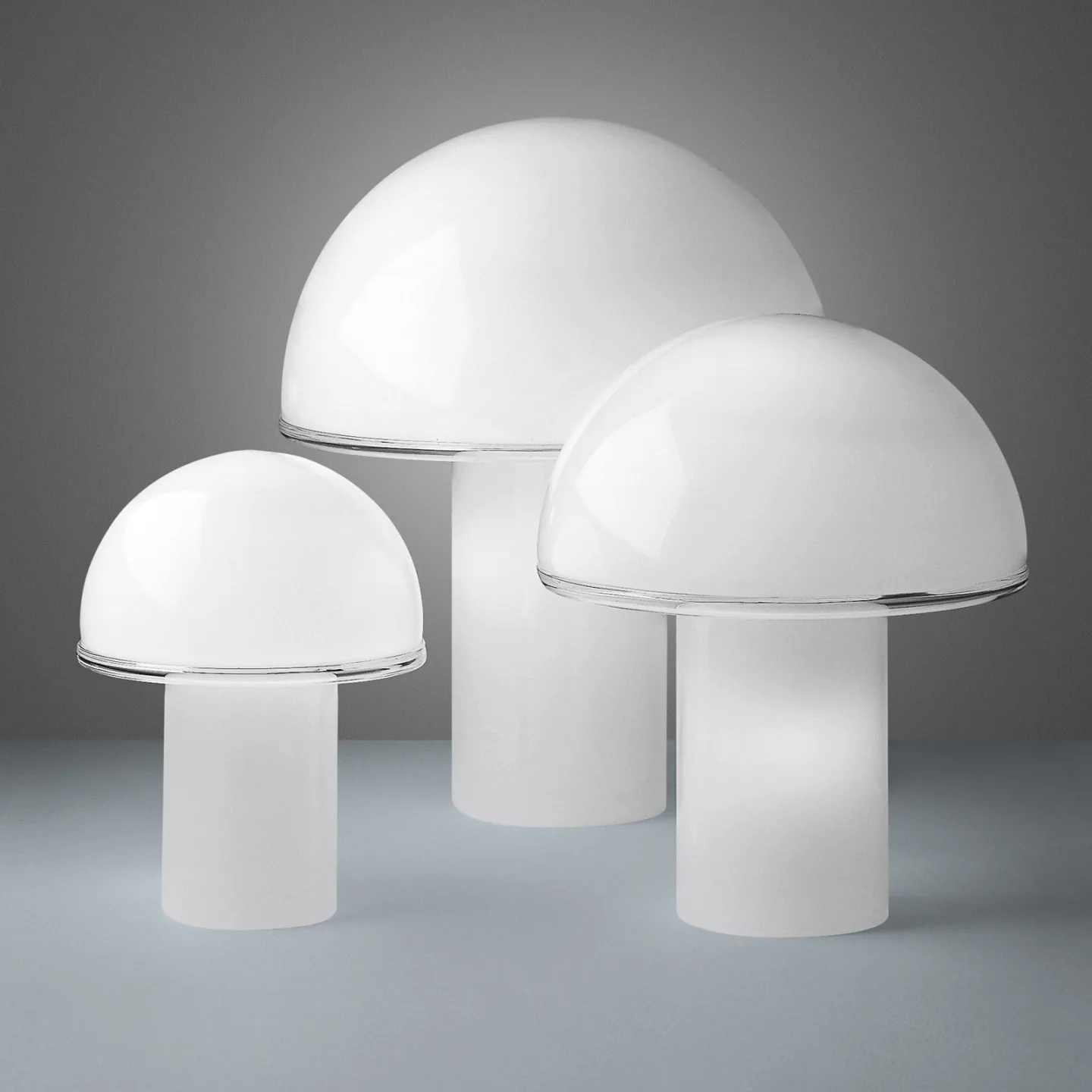 Onfale T Grande Tischleuchte - Artemide - Wohnzimmer - Design - Glas - Mit Schirm