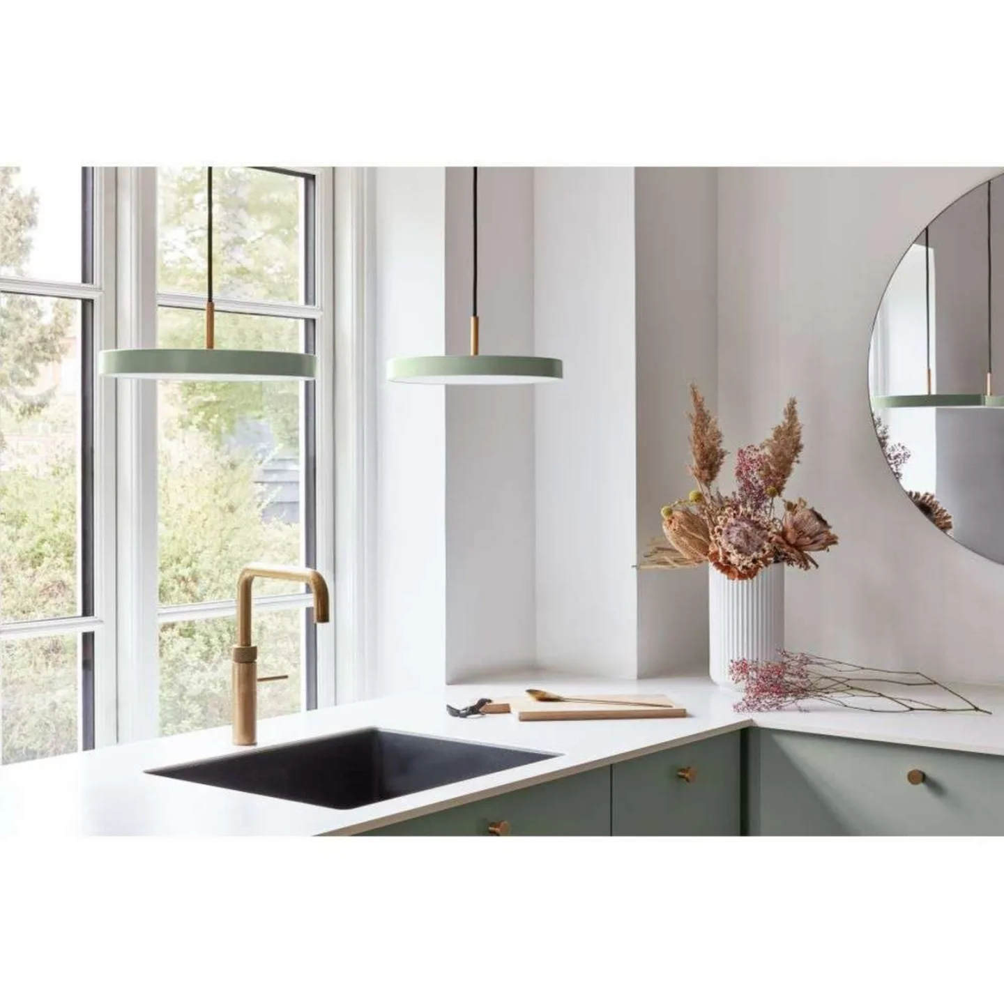 Asteria Pendel Mini Olive/Black Top - UMAGE - Stue - Metal