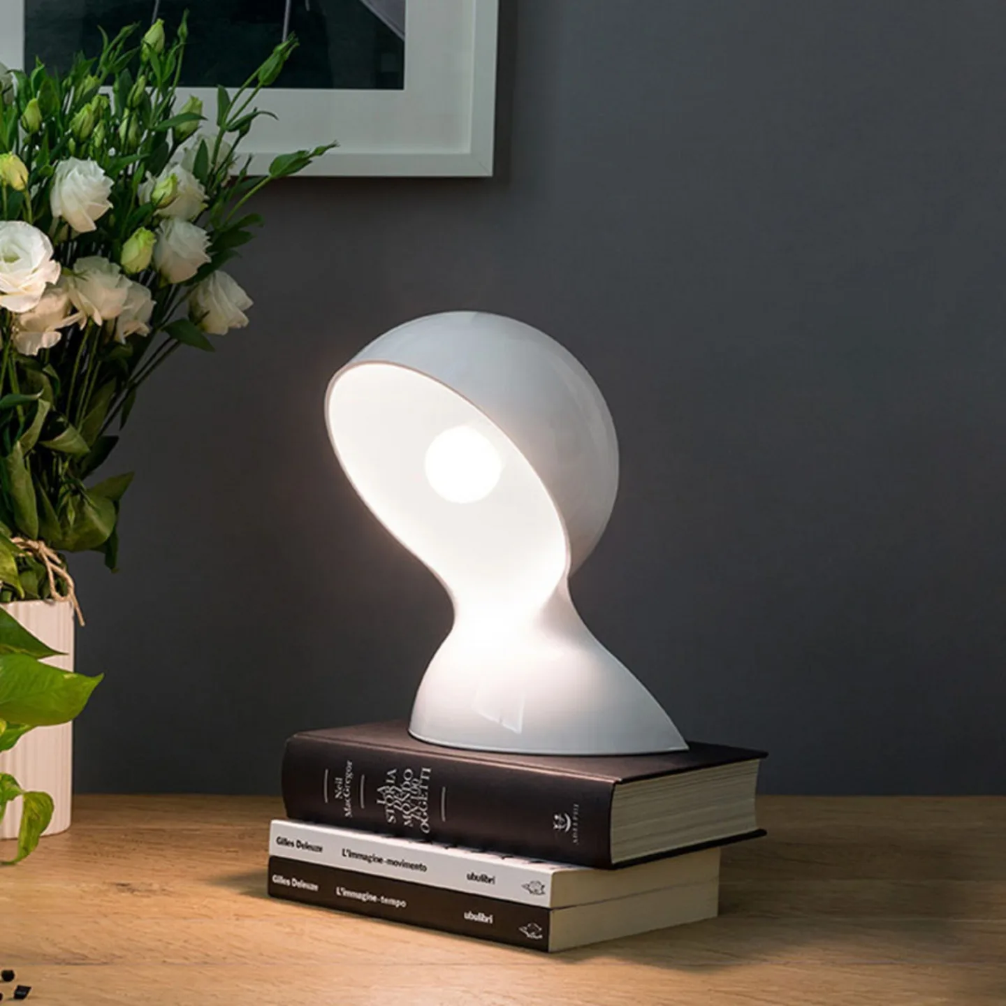 Dalú Tischleuchte White - Artemide Dalù - Wohnzimmer - Design - Kunststoff - Mit Schirm
