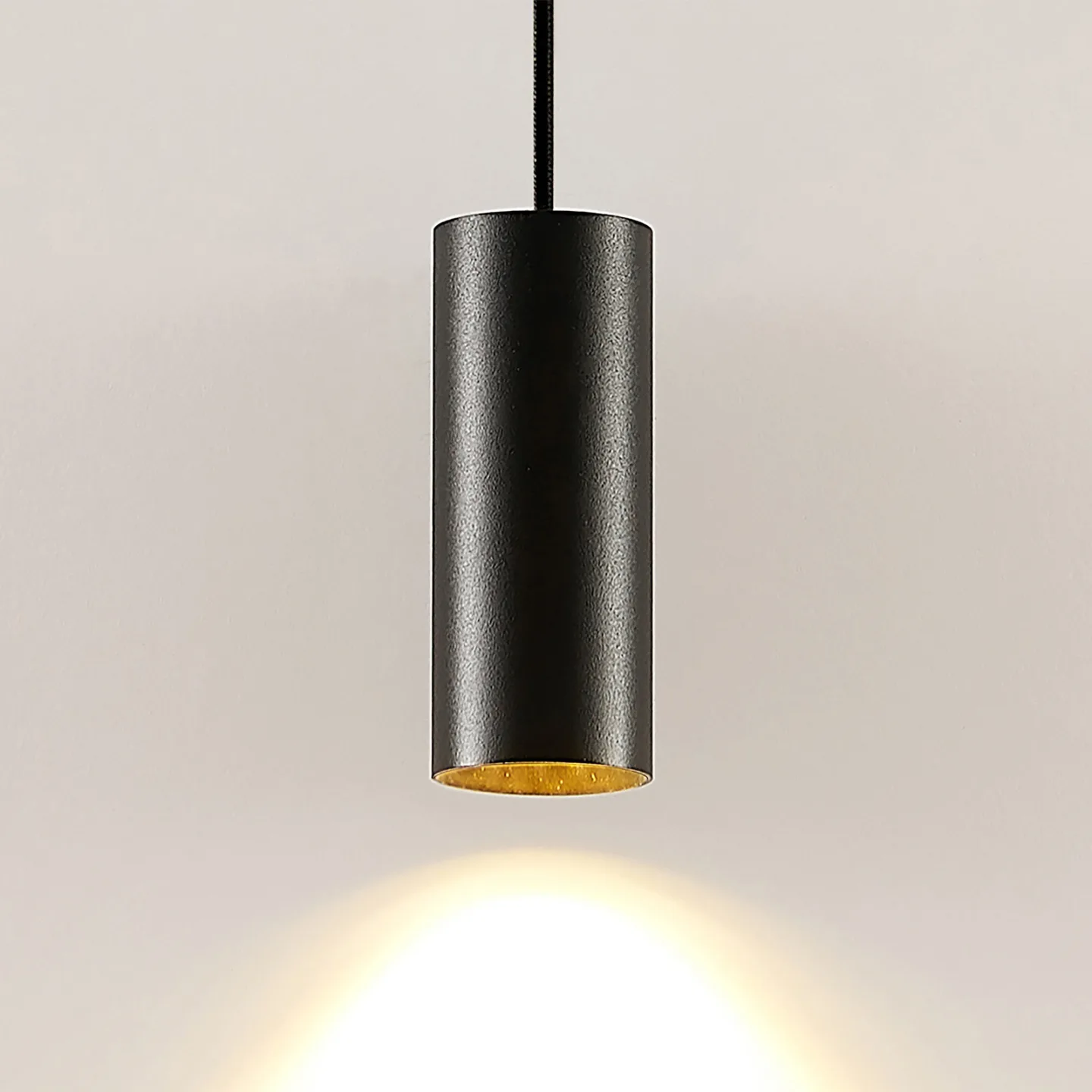 Ejona Taklampa H15 Black - Arcchio - Hall - Modern - Metall - Med en ljuskälla