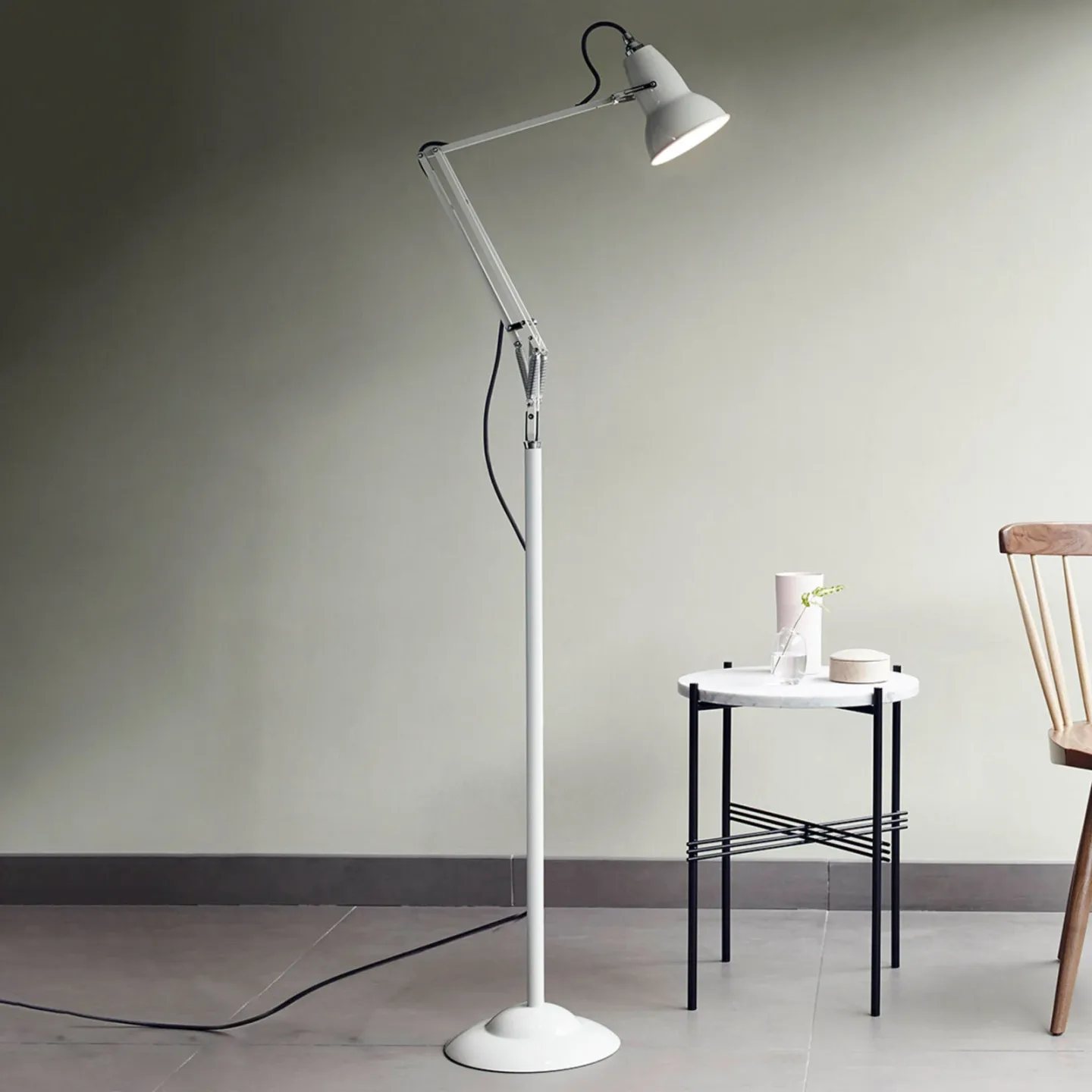 Original 1227 Stehleuchte Linen White - Anglepoise - Wohnzimmer - Industrielles Design - Metall - Einflammig