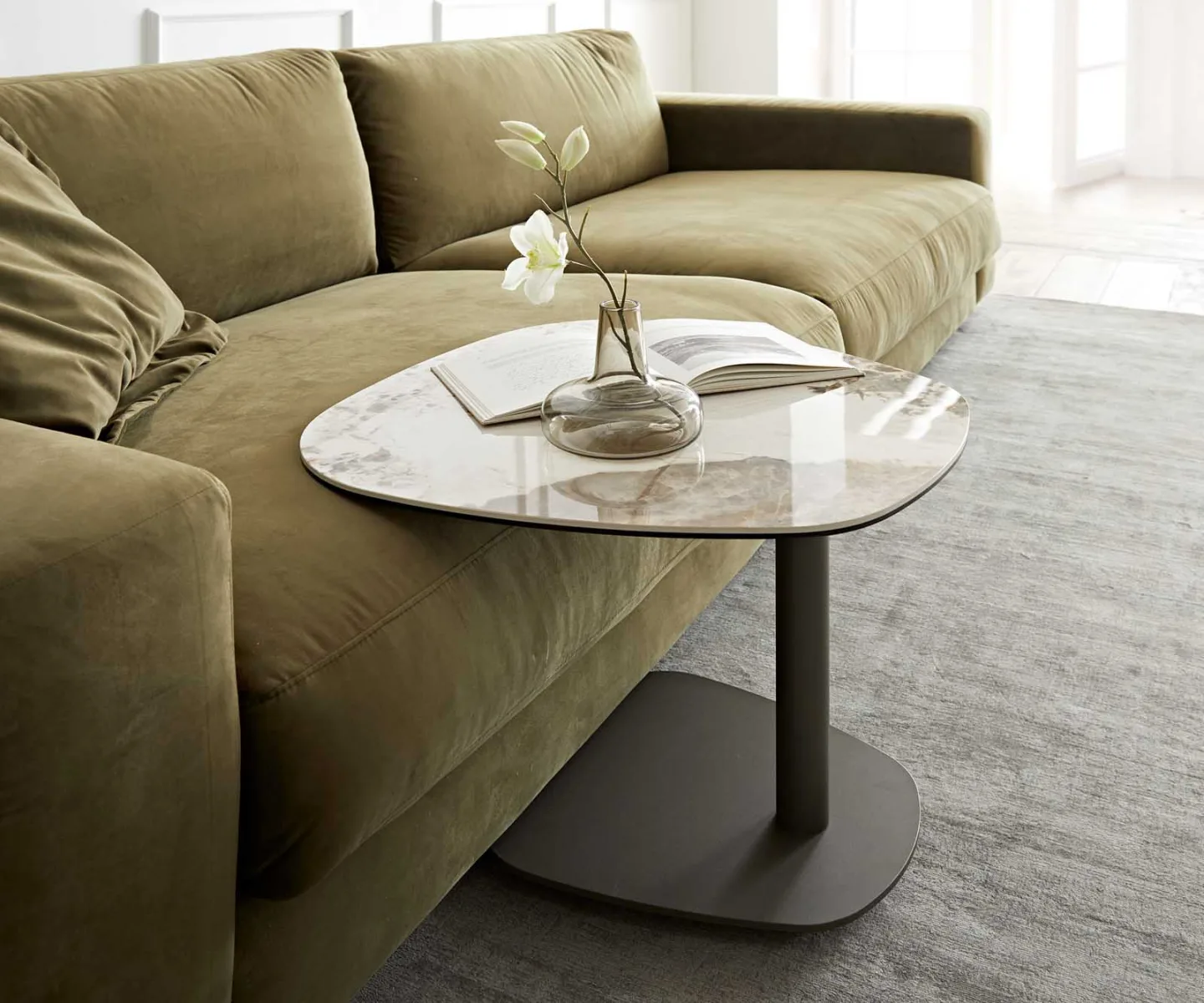 Beistelltisch Elenya 60x60 cm Keramik Minas Melange Weiß-Beige Gestell Effektfinish Titan