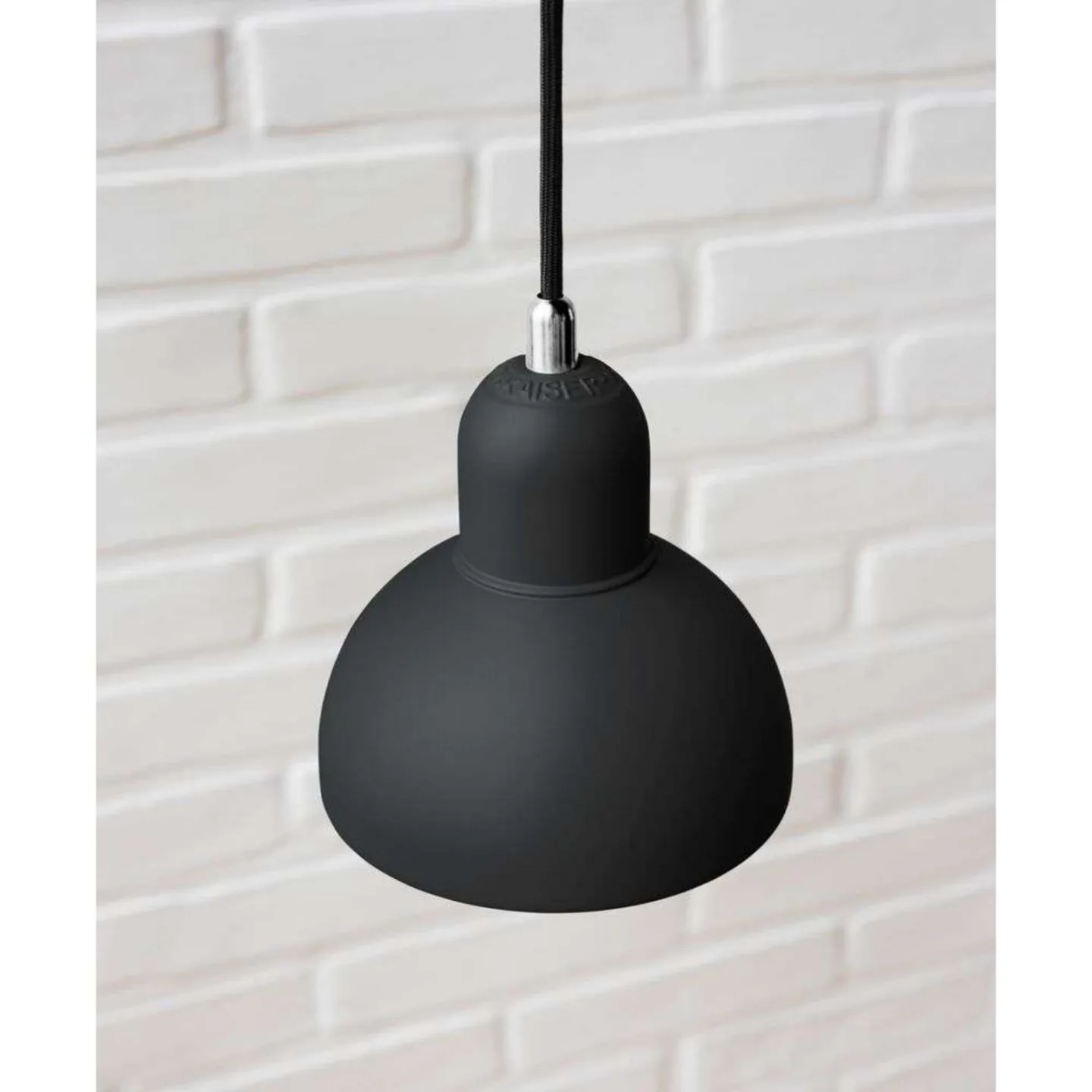 KAISER idell 6722-P pendellampe, sort - FRITZ HANSEN - Stue - Metal