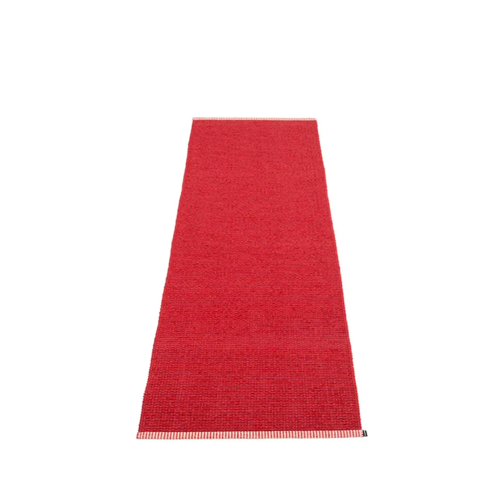 Pappelina Mono gångmatta dark red/red, 85x260 cm