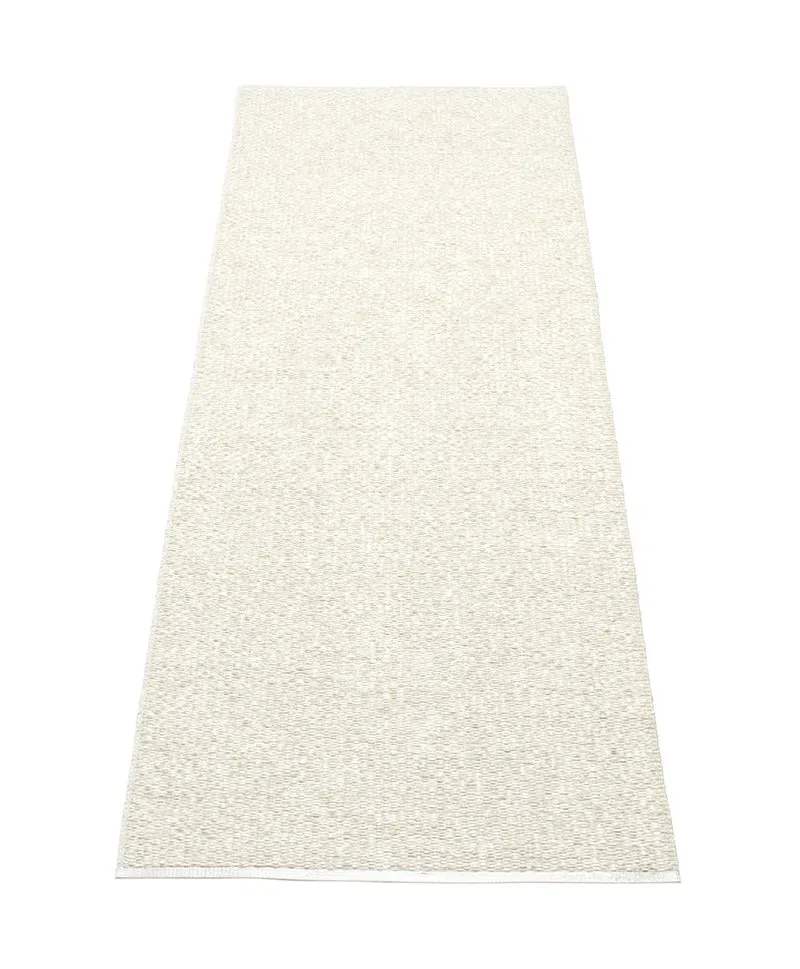 Pappelina Svea gångmatta vanilla/beige metallic 70x320 cm