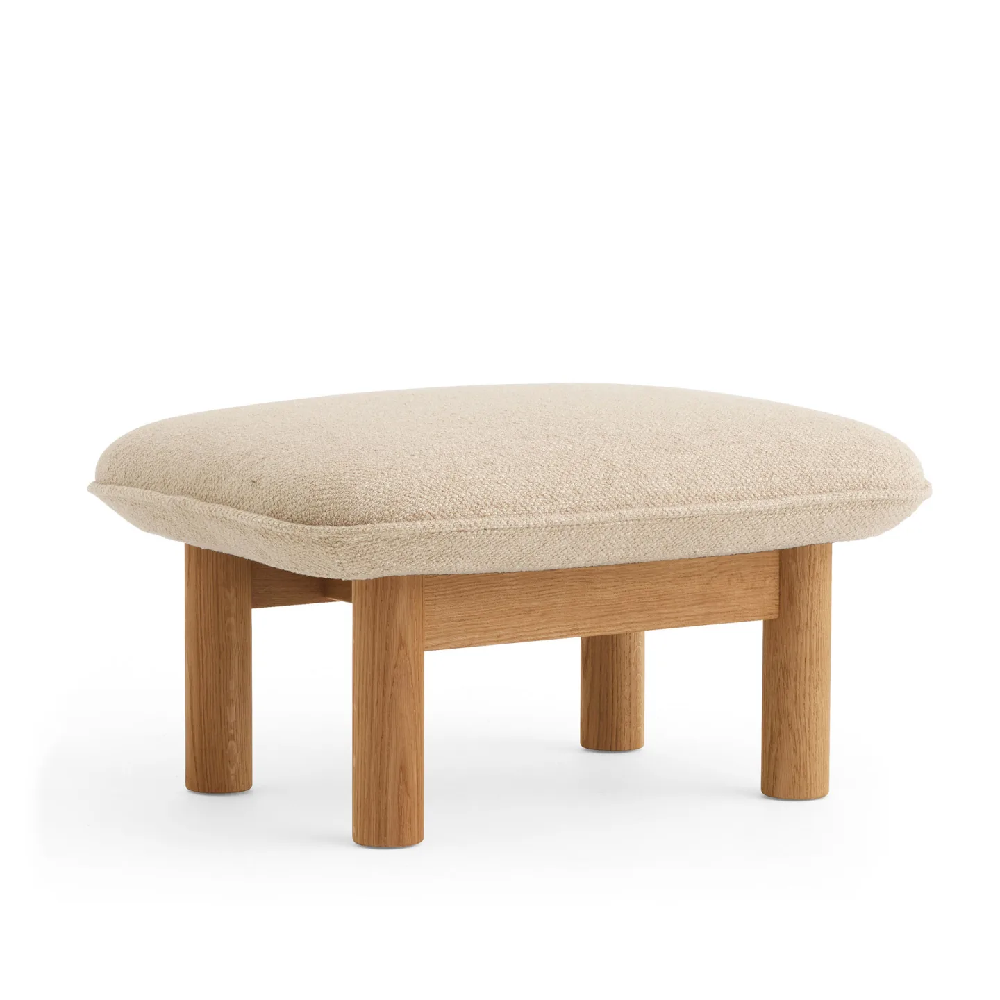 Audo Copenhagen - Brasilia Ottoman Solid Nat Oak Fabric Cat. 0 Boucle Col. 02, - Sittpuffar - Anderssen & Voll - Träfärgad - Trä/Textilmaterial/Skum