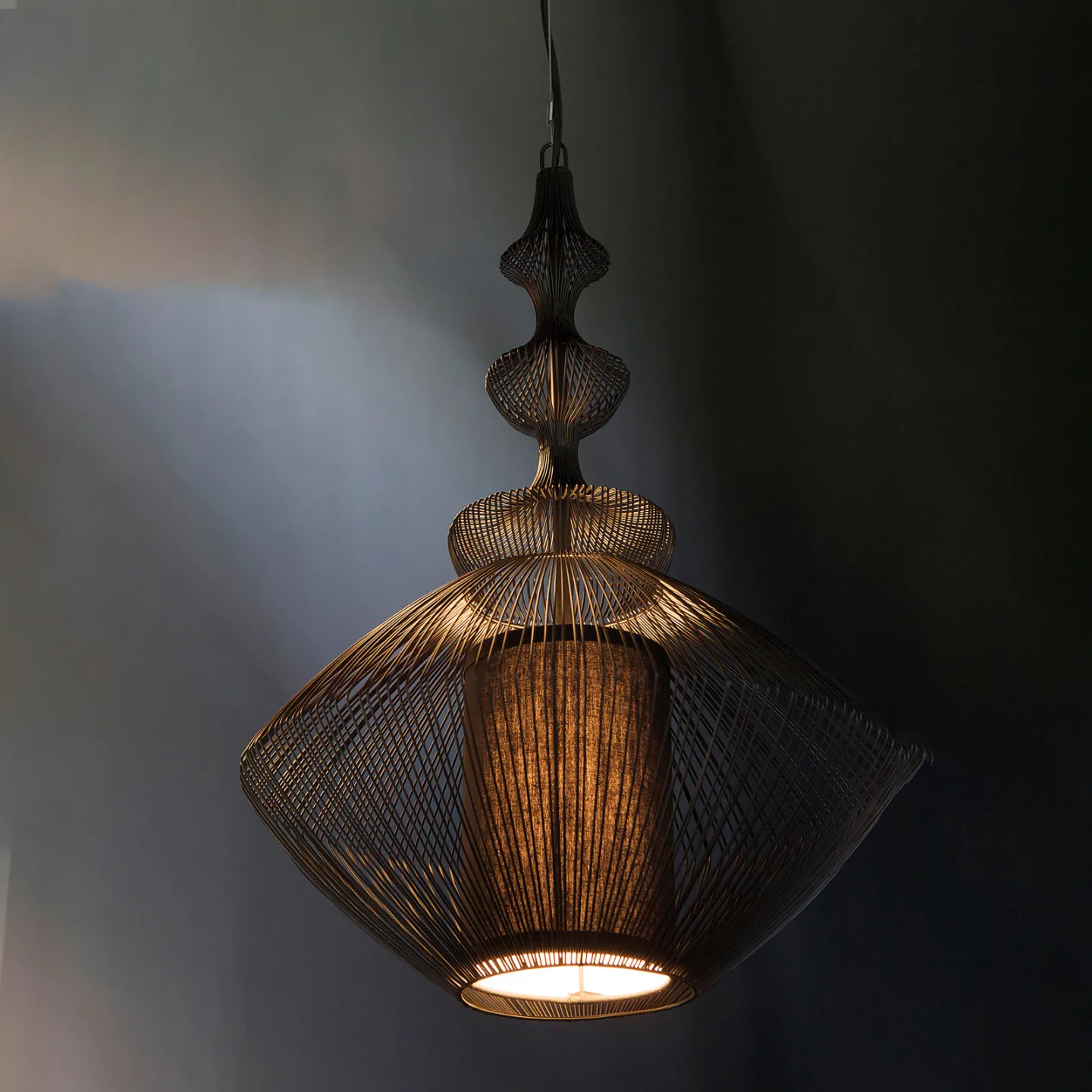 Opium Pendelleuchte Black - Forestier - Wohnzimmer - Design - Metall - Einflammig