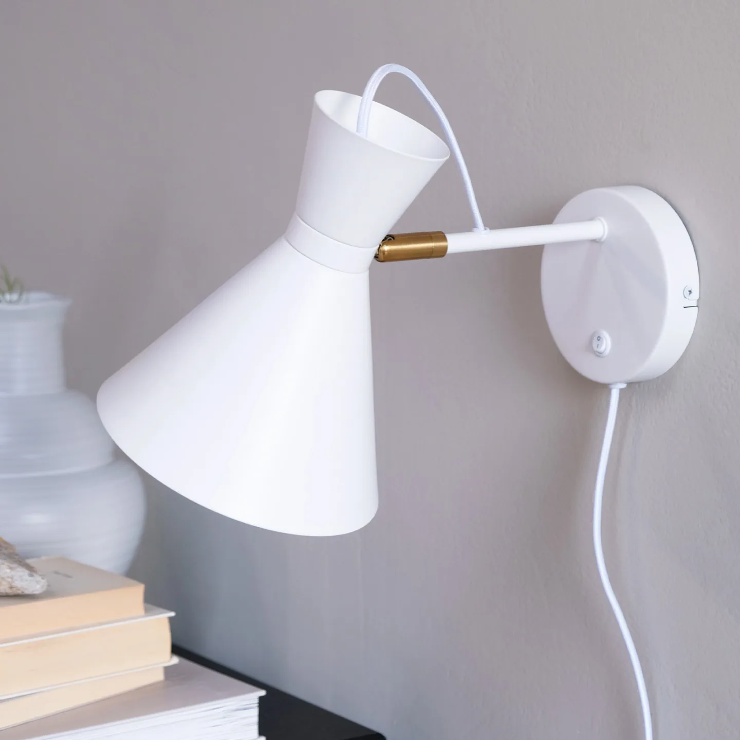 Cindy Wandleuchte Matt White - DybergLarsen Dyberg Larsen - Wohnzimmer - Design - Metall - Einflammig