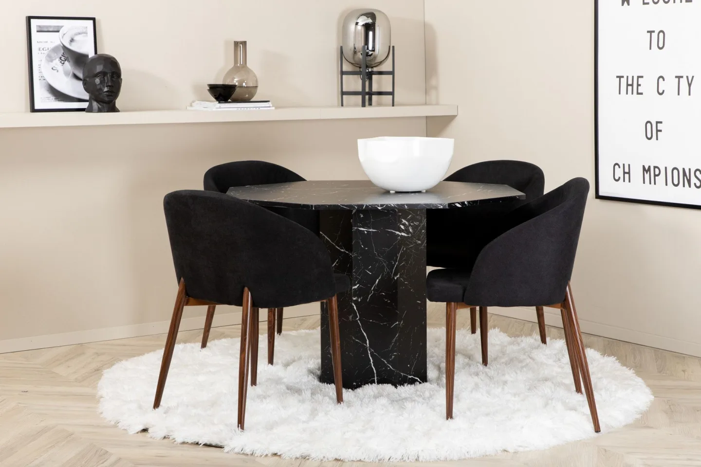 Marbs Matgrupp 110 cm Rund inkl 4 Kullersbro Stolar - Svart/Brun