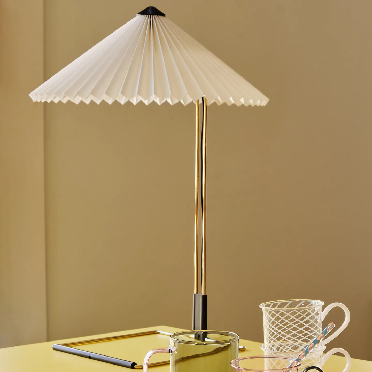 Matin Bordlampe L White - HAY Matin 380 - Stue - Design - Metal - Med skærm