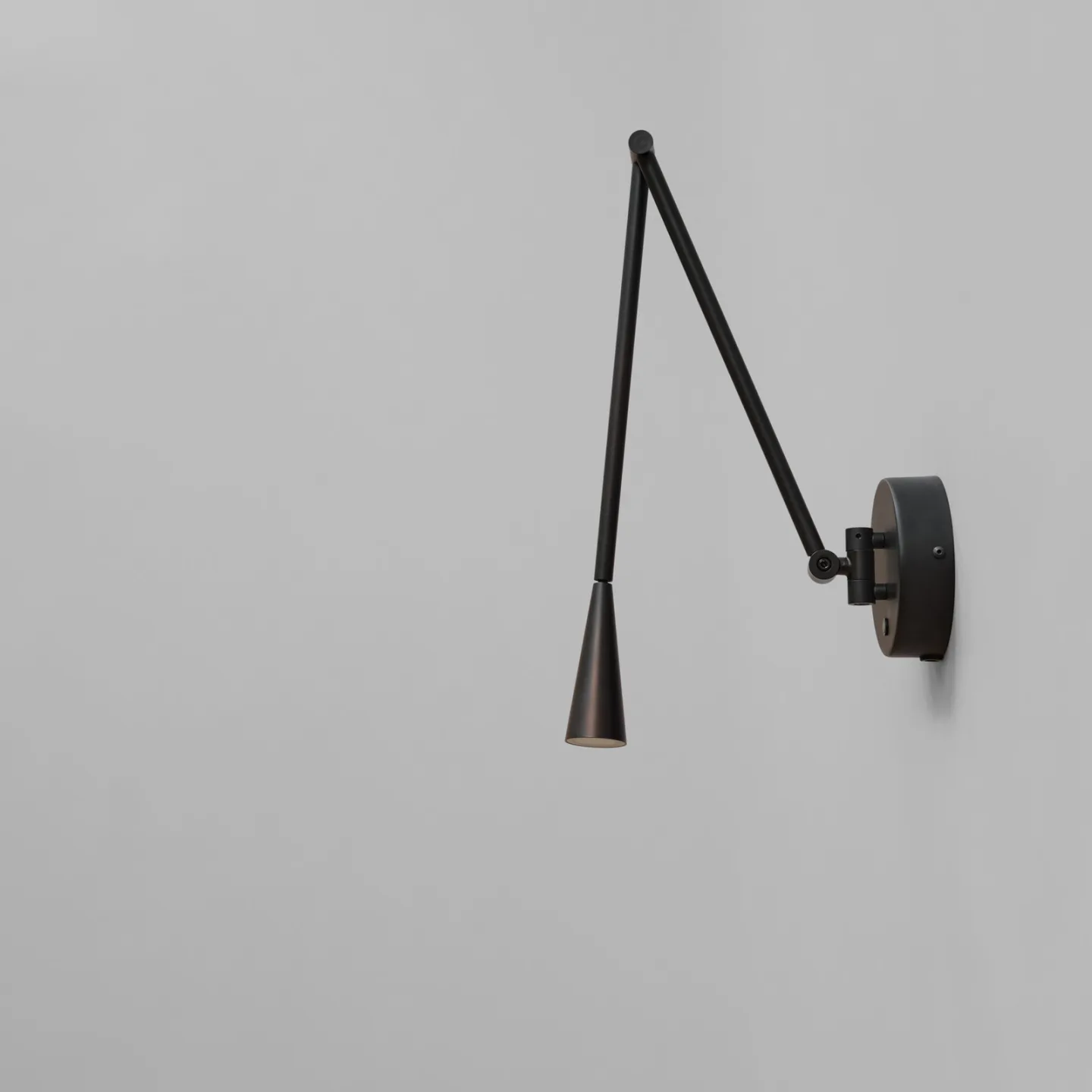 101 Copenhagen Snake Wandleuchte Burned Black