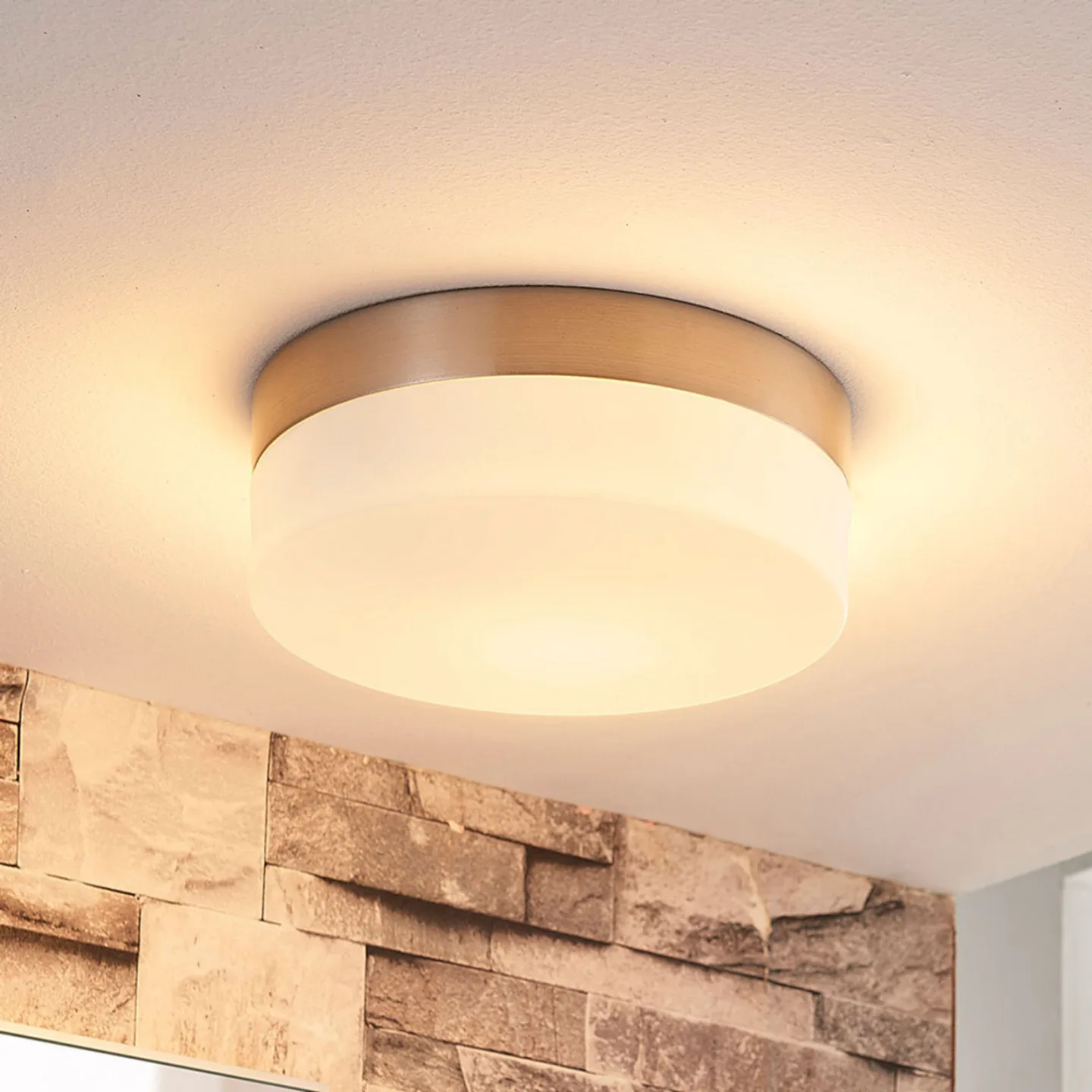 Amilia Taklampe Ø18 Opal/Nickel - Lindby - Bad - Moderne - Glass - Rund