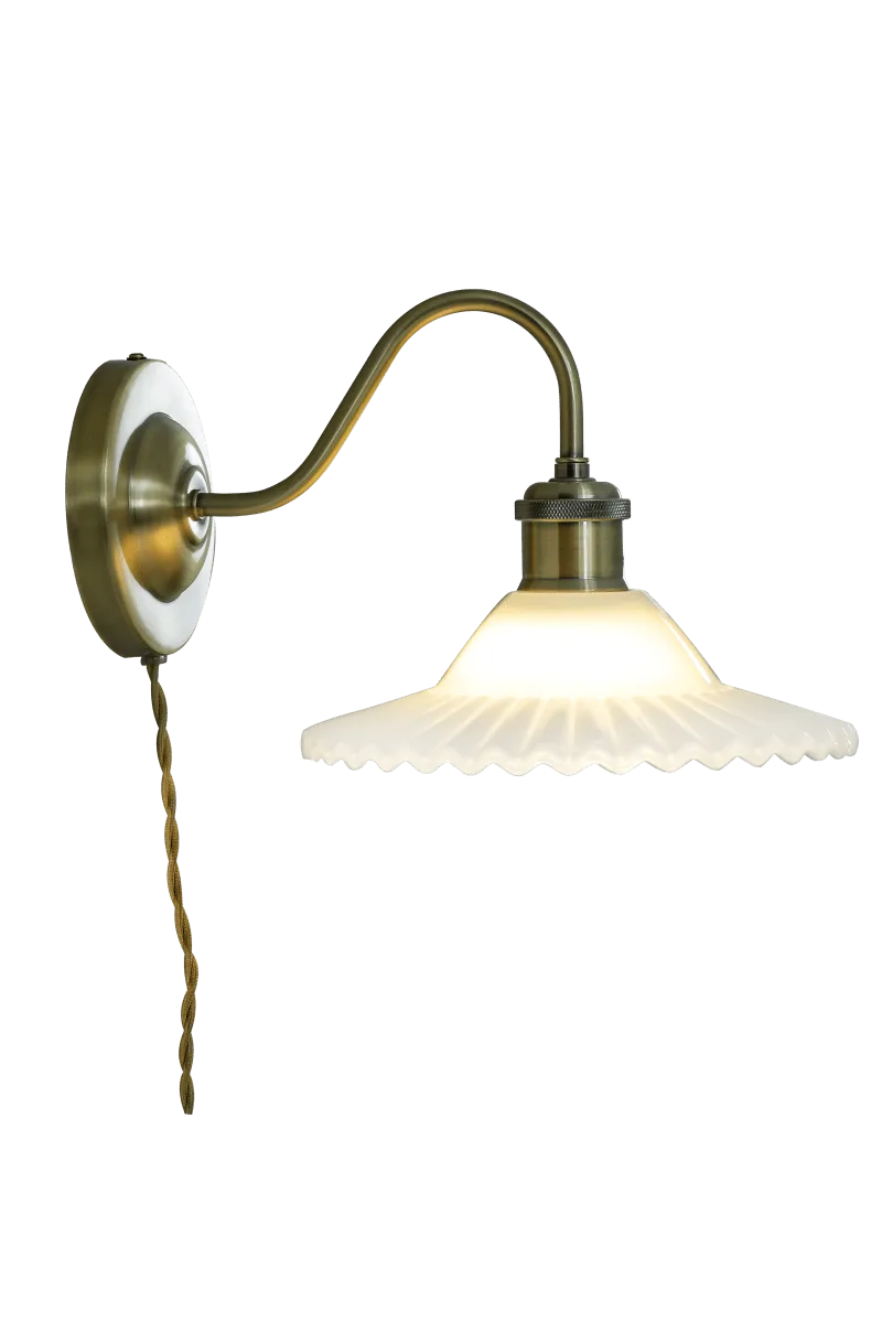 Aneta Lighting - Silvia 30cm - Vägglampa - Antikmässing/vit