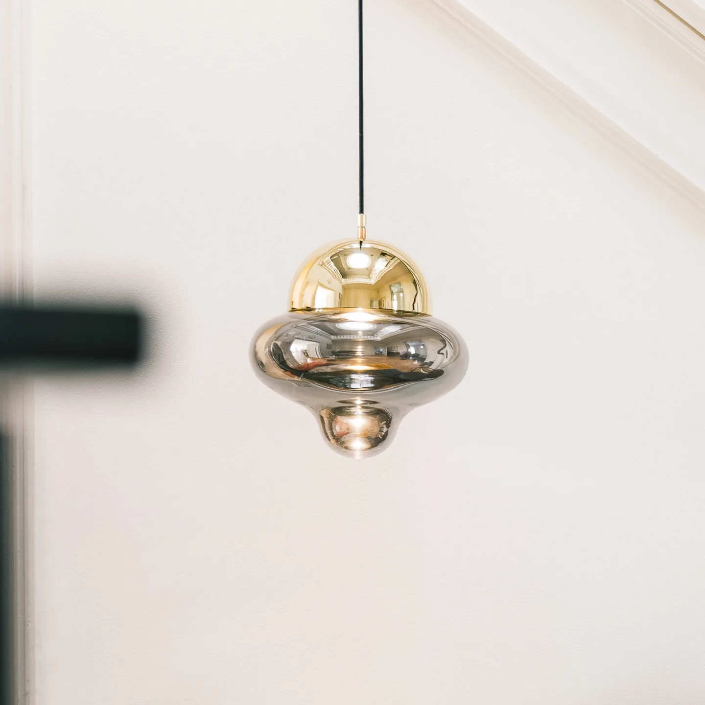 Nutty Pendelleuchte Smoke/Gold - Design By Us - Wohnzimmer - Glas - Einflammig