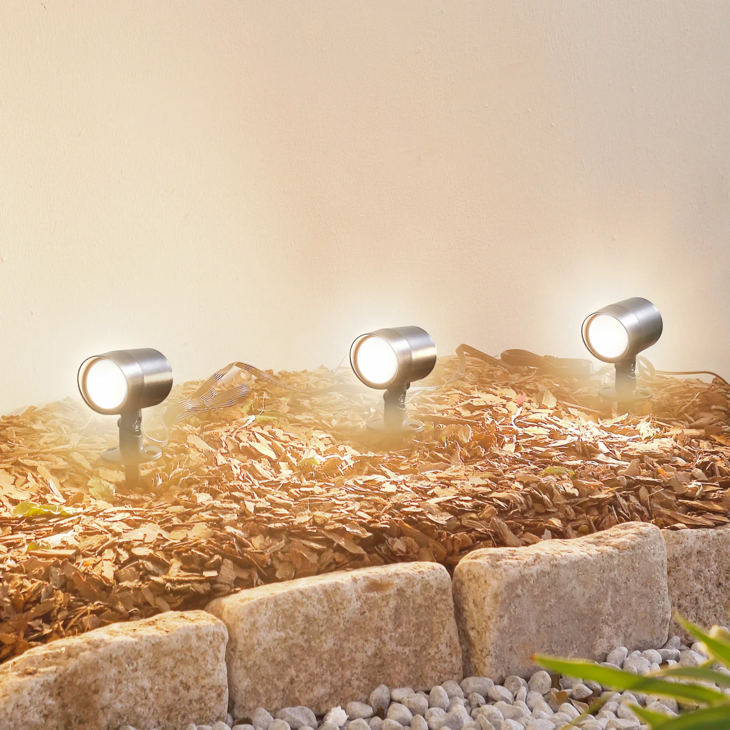 Nycta LED Smart Lámpara Exterior/Jardín w/Jordspett 3 pcs. Svart - Lindby - Balkong - Modern - Plast - Med flera ljuskällor