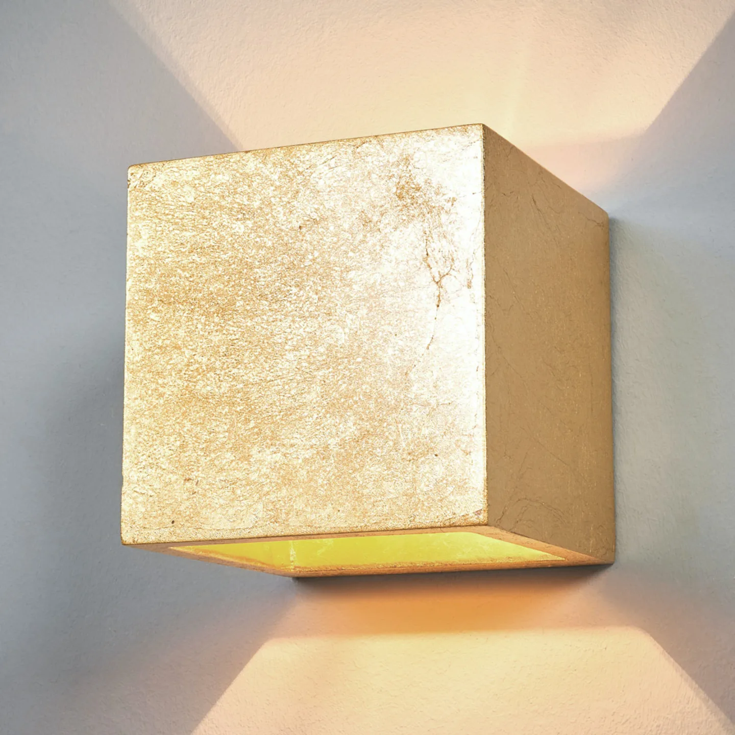 Yade Wandleuchte Gold - Lindby - Wohnzimmer - Modern - Gips / Ton - Eckig