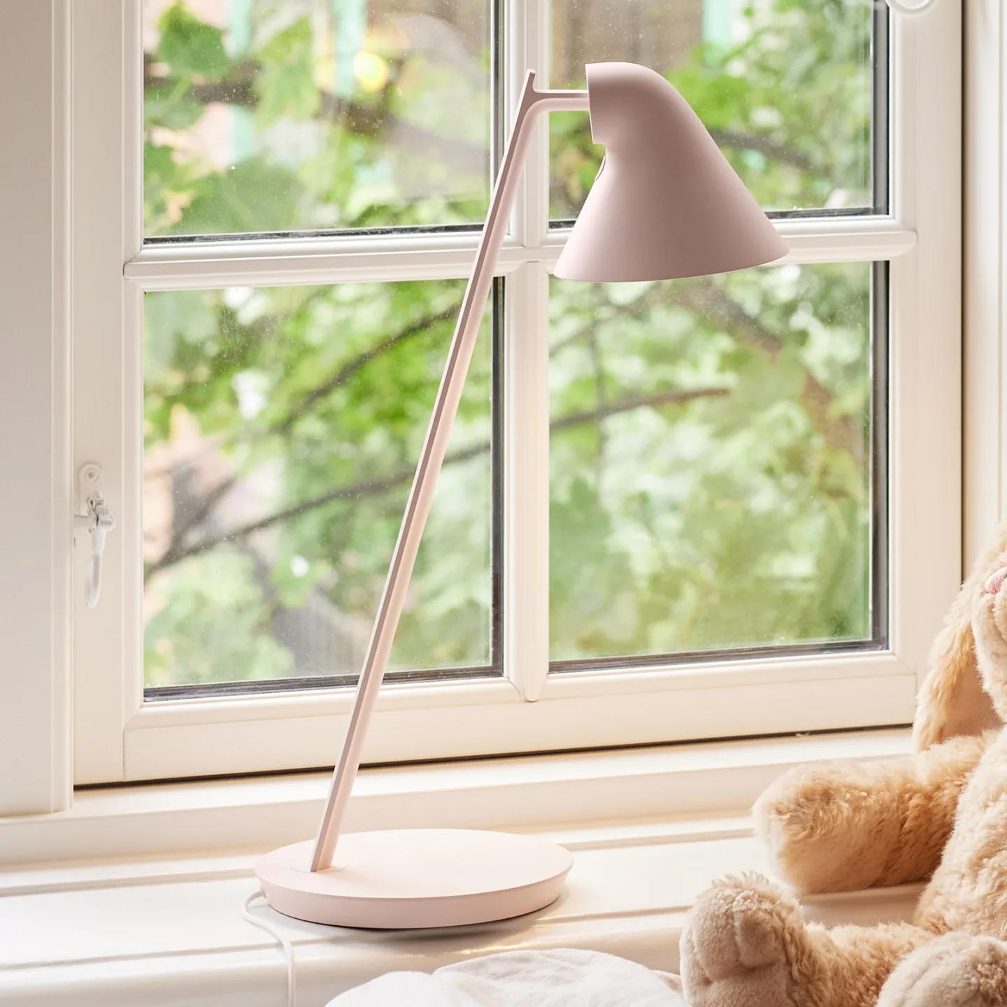 NJP Mini Tischleuchte Soft Rose - Louis Poulsen - Wohnzimmer - Design - Metall - Mit Schirm