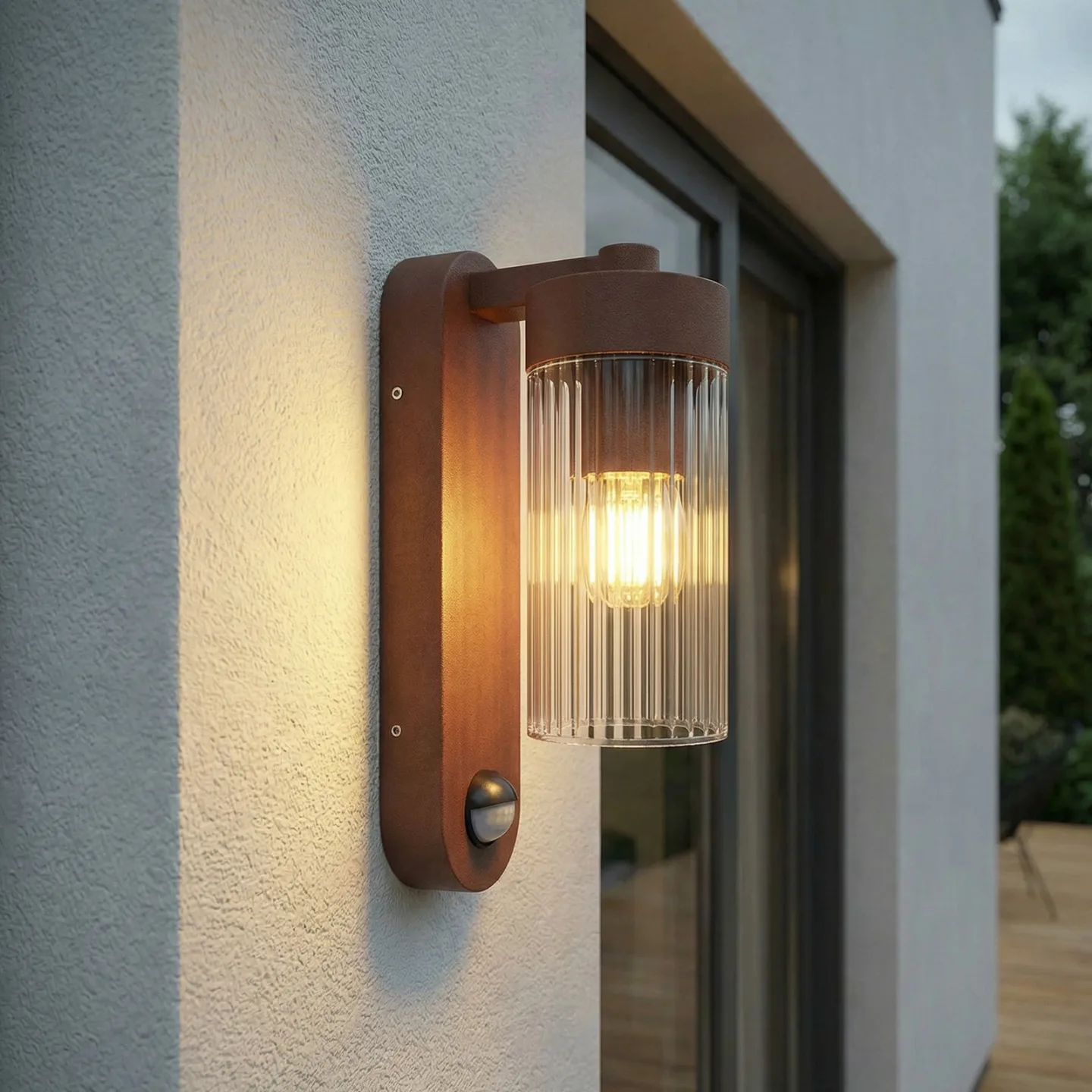 Kaliro Außenwandlampe, 24 cm, rost, Sensor, IP54 - Lindby - Terrasse - Modern - Aluminium - Einflammig