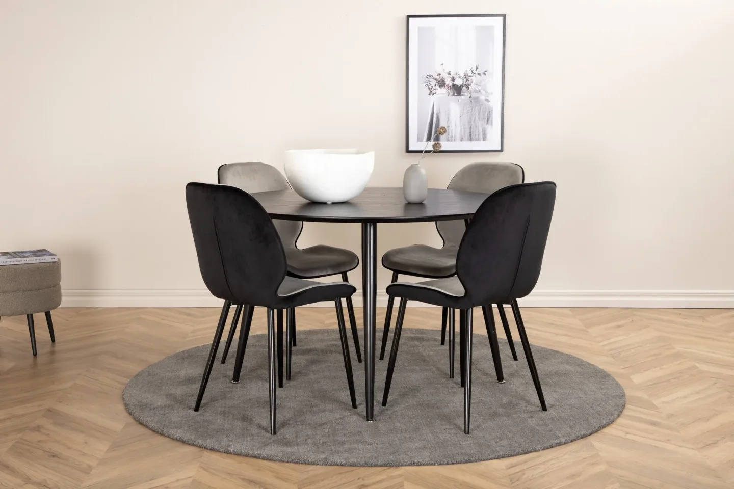 Dipp Matgrupp 115 cm Rund med 4 Emma stolar - Svart