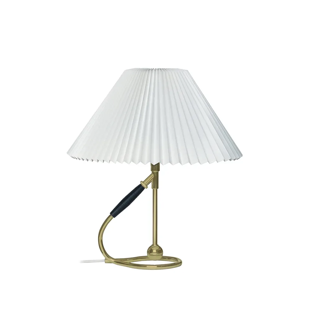 Le Klint 306 bordslampa mässing, vit lampskärm