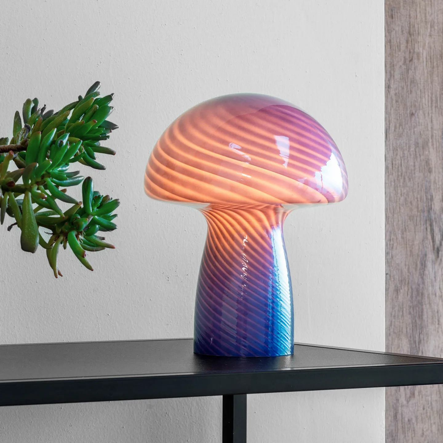 Jenny Mushroom Tischleuchte Blau - Dyberg Larsen - Wohnzimmer - Design - Glas - Mit Schirm