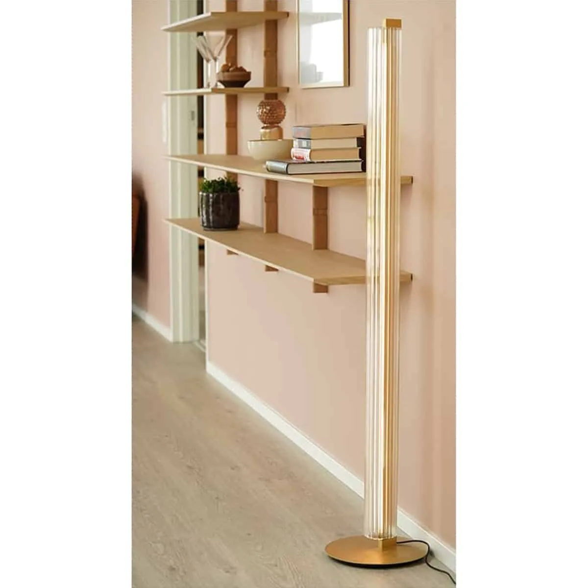 Lirra Floor Golvlampa Coffee